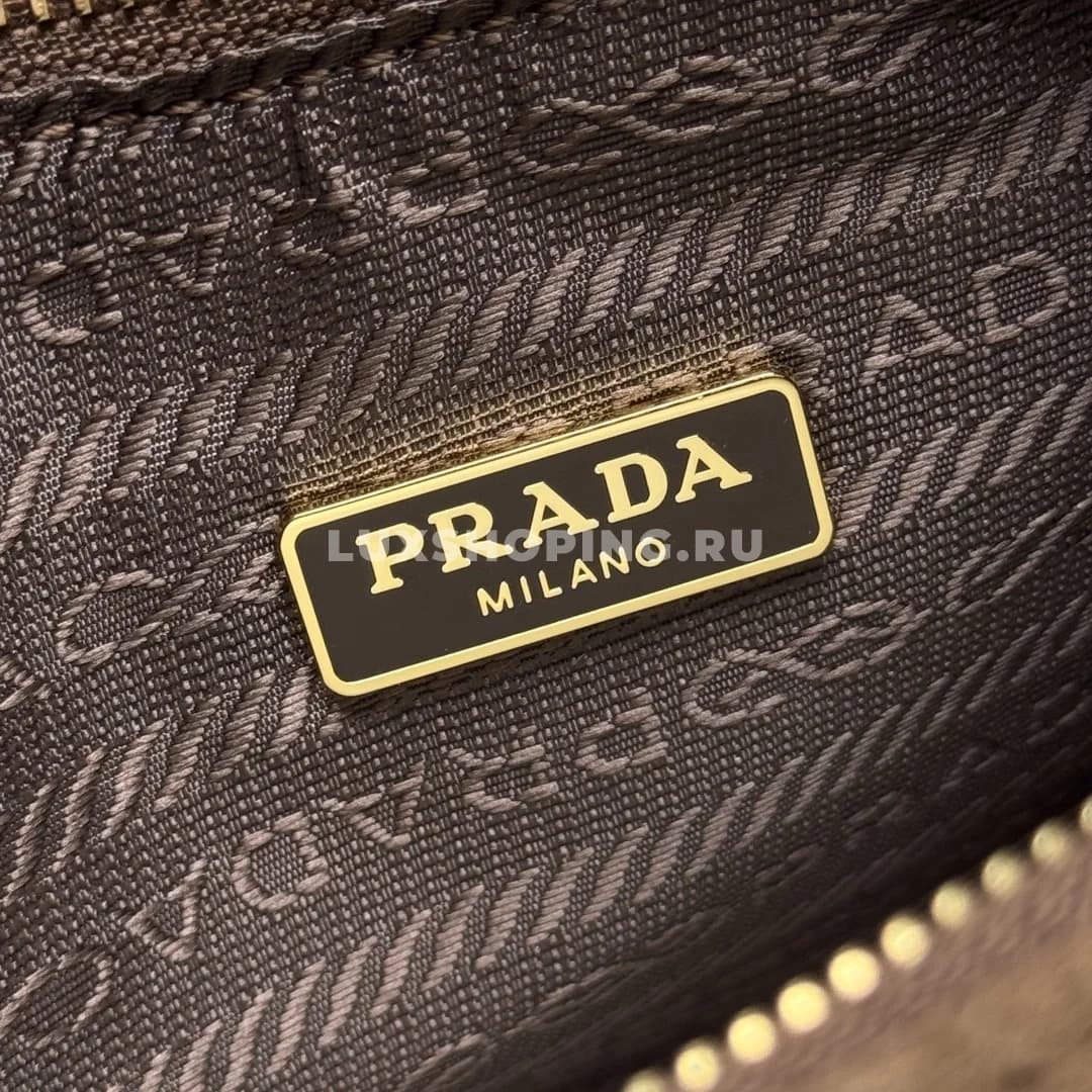 Сумка Prada Hobo коричневая из замши с ремешком 23×16×6,5 см - фото 7