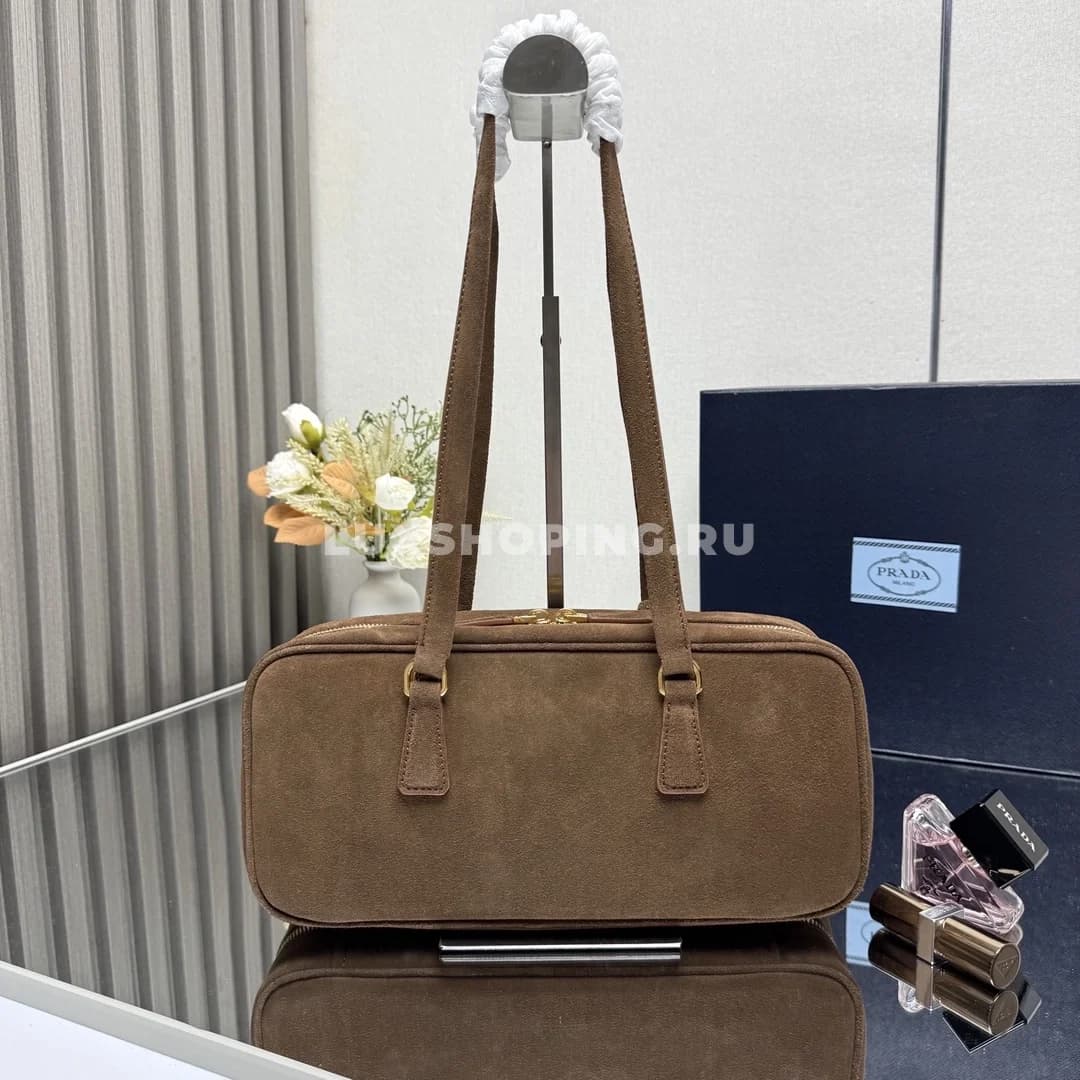 Сумка Prada прямоугольная из замши коричневая 30×14×8,5 см - фото 10
