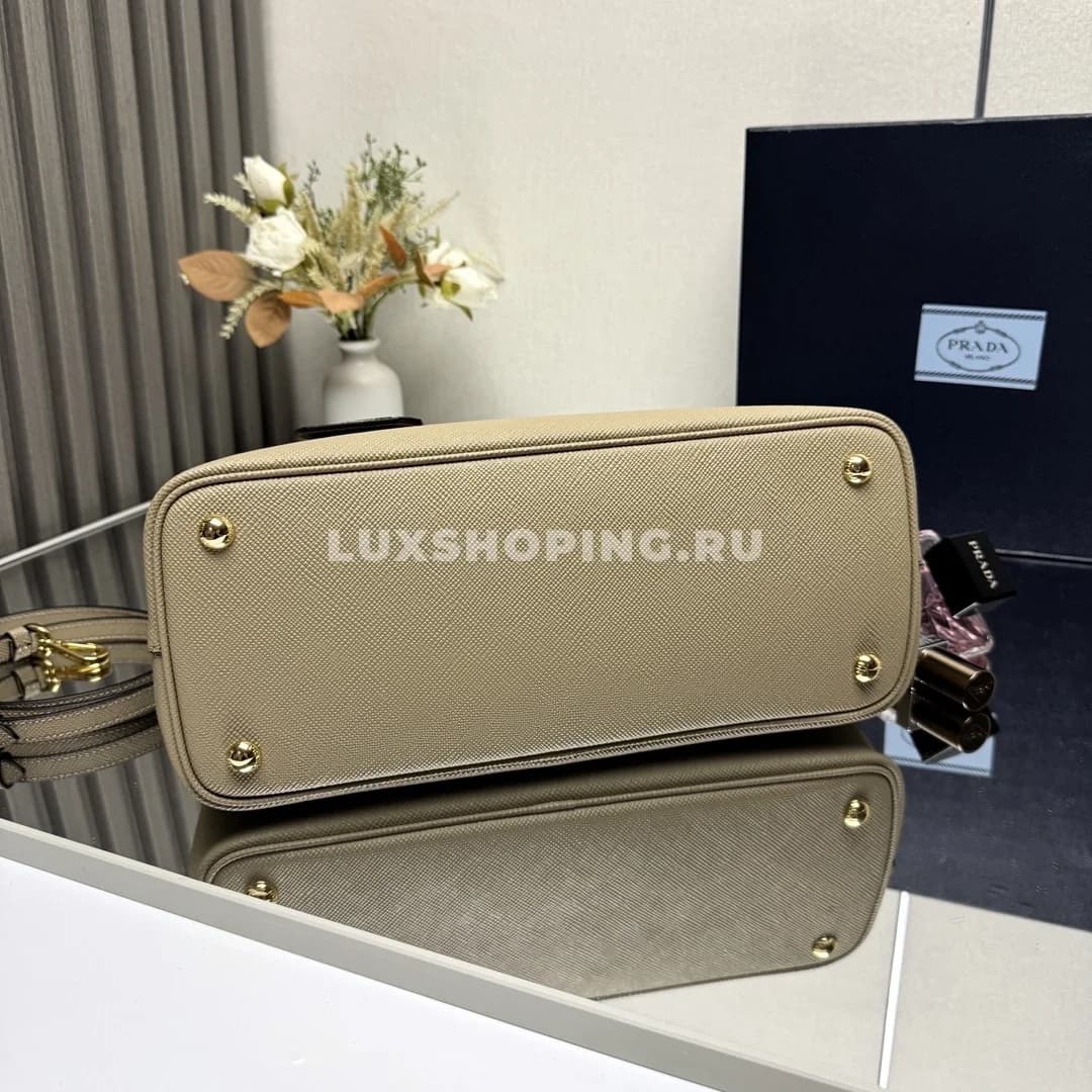Сумка Prada Double бежевая 33×24,5×14 см - фото 8