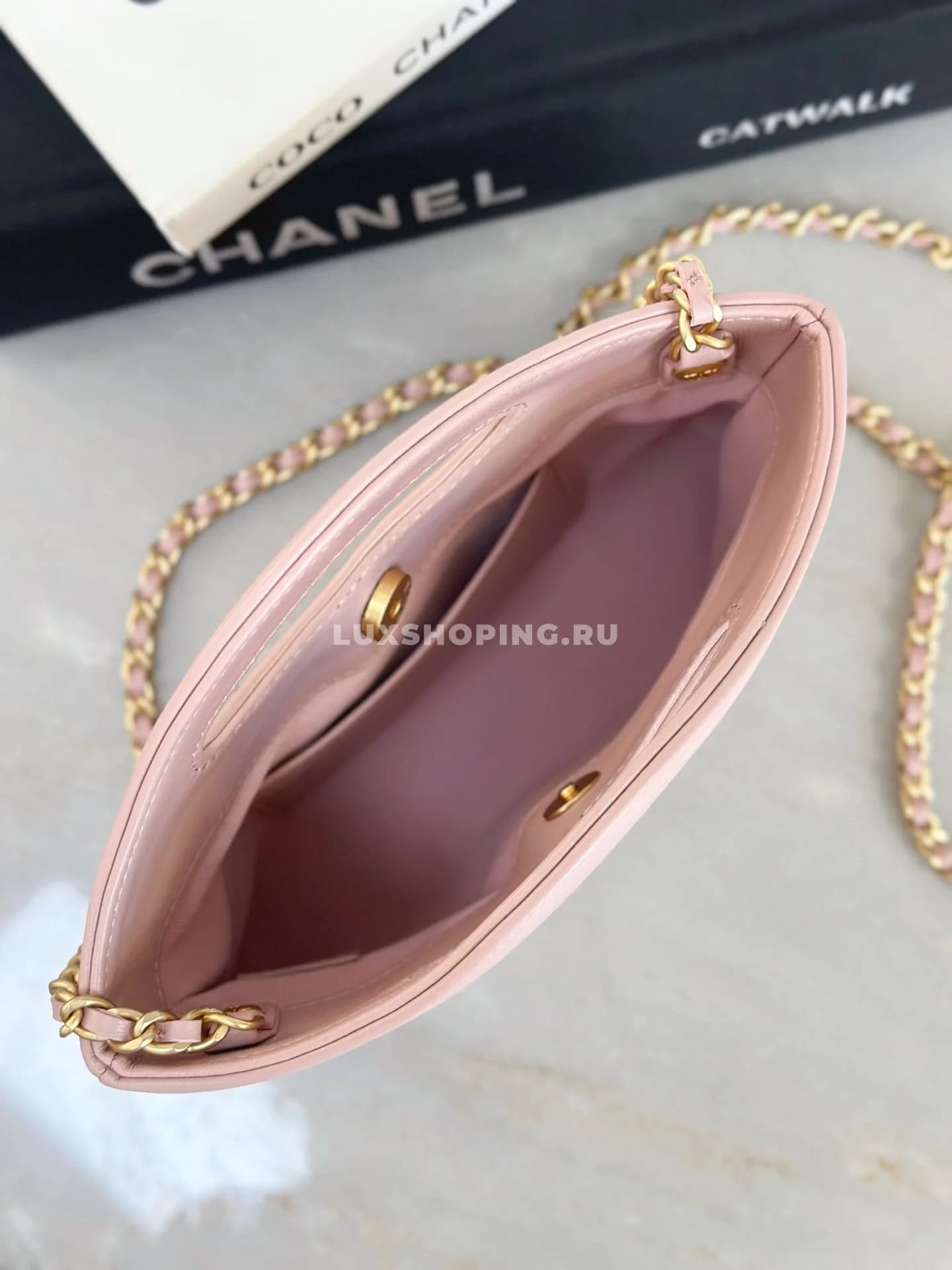 Сумка Chanel SHOPPING розовая 17,5×20,5×4 см - фото 2
