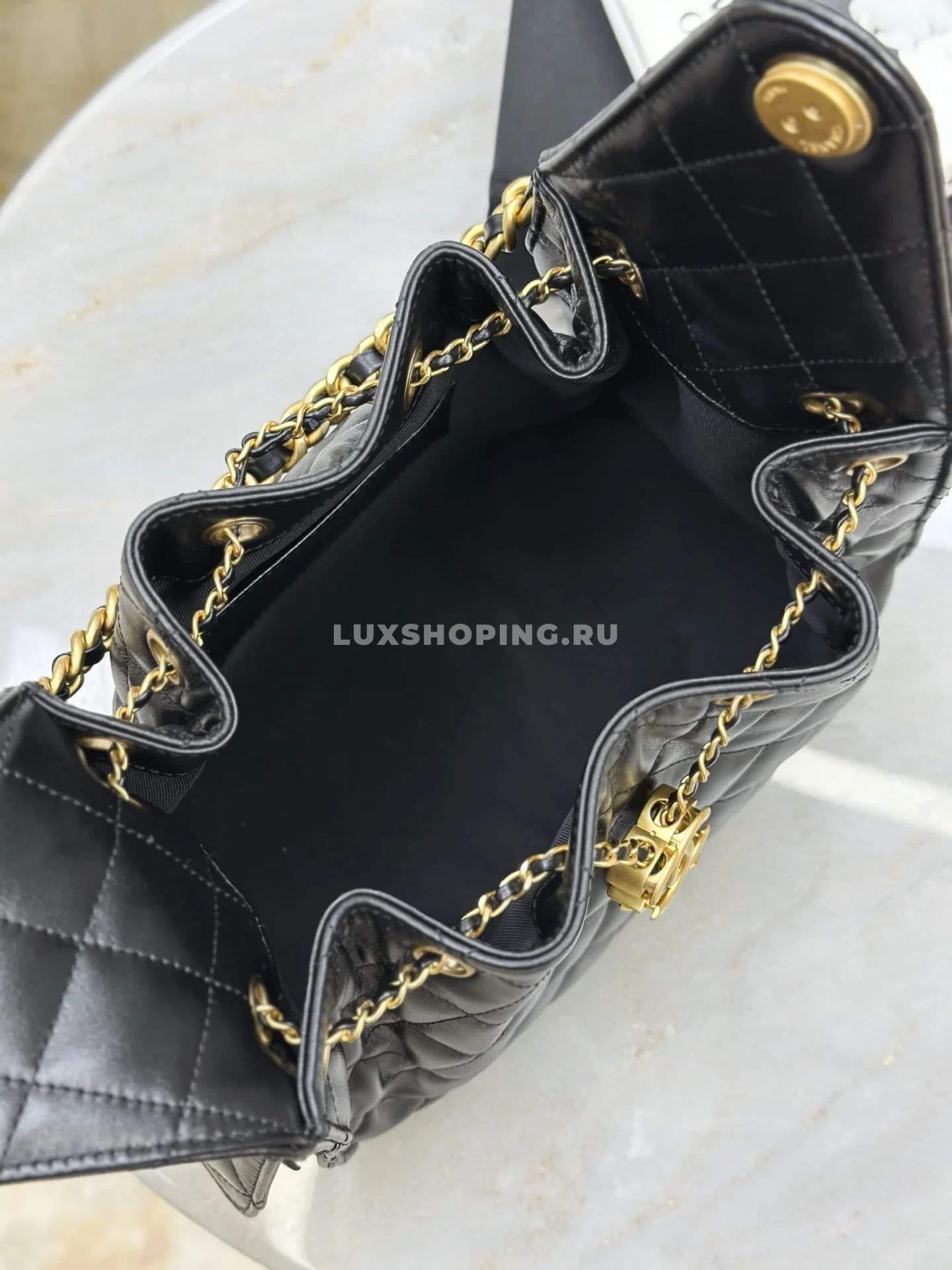 Сумка Chanel hobo 2025 черная 30×26×14 см - фото 5