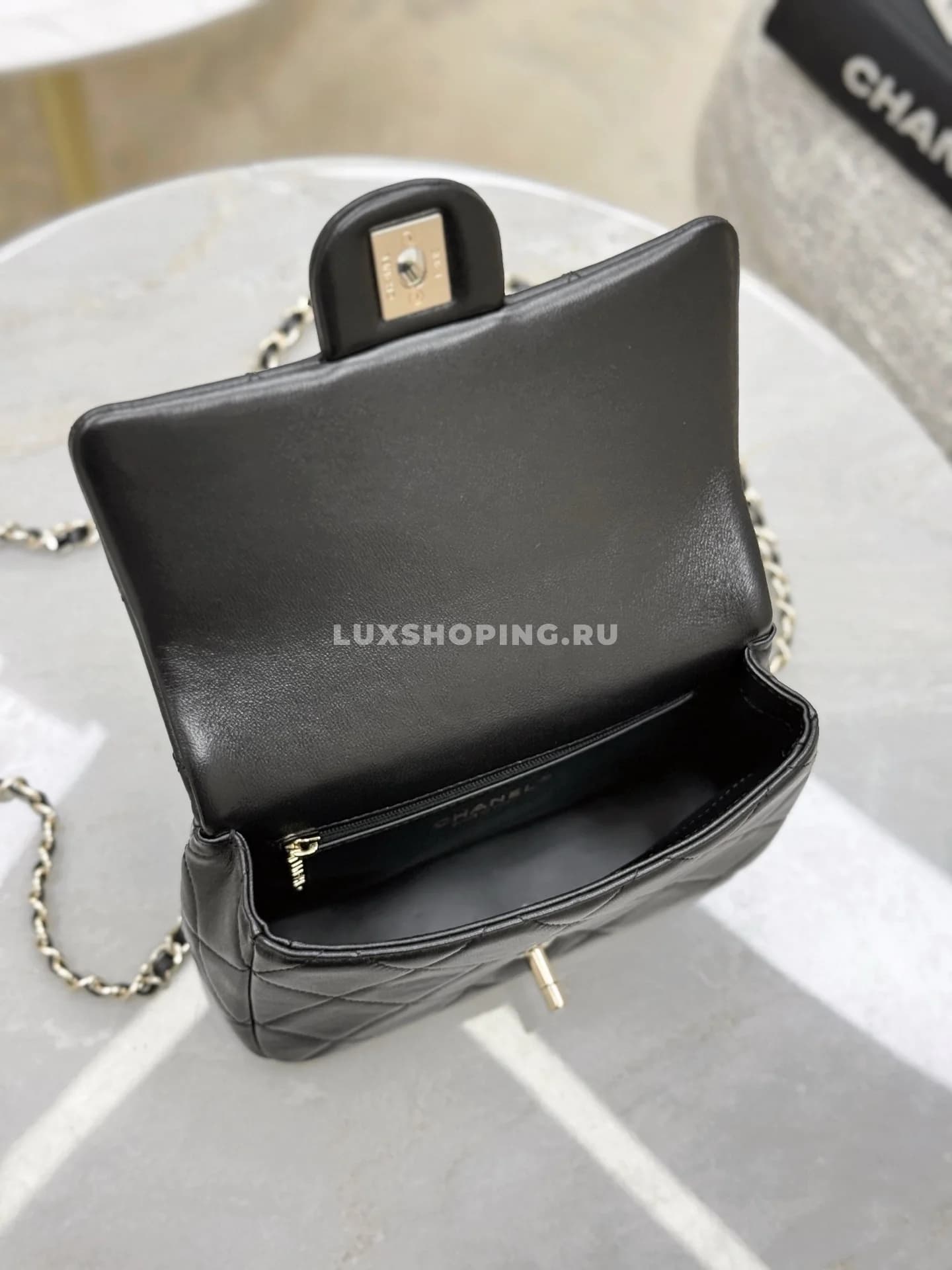 Сумка Chanel Handle Square Flap 14×18×7 см - фото 2