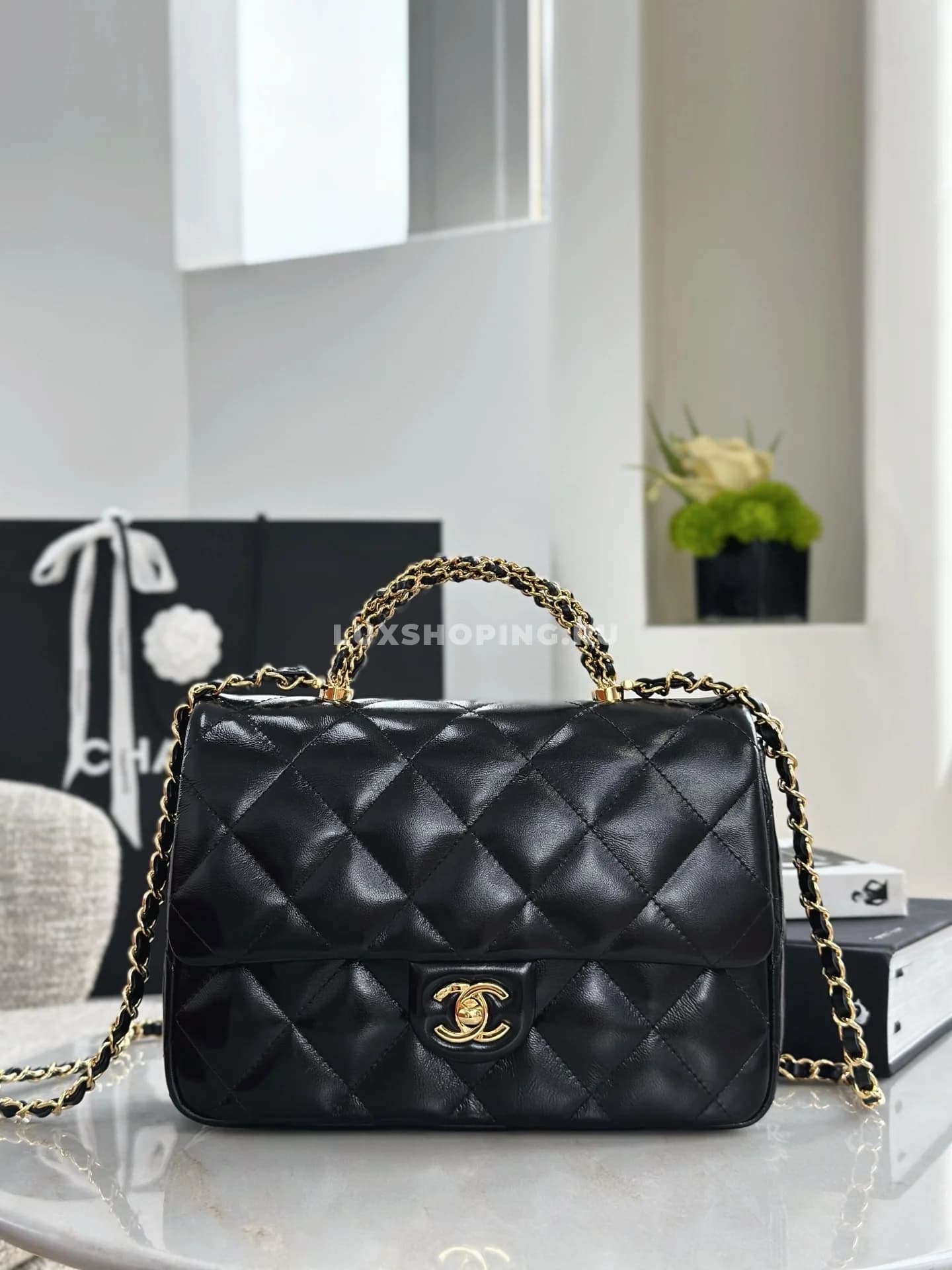 Сумка Chanel 24B Handle Flap Bag Square черная 17×25×8 см - фото 2
