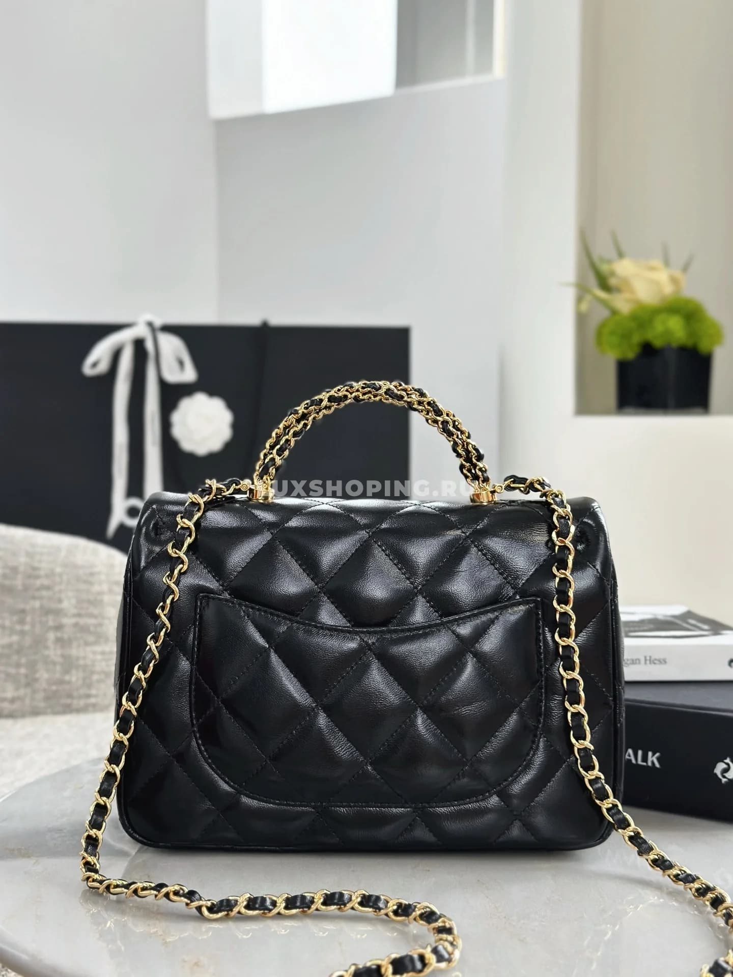 Сумка Chanel 24B Handle Flap Bag Square черная 17×25×8 см - фото 10
