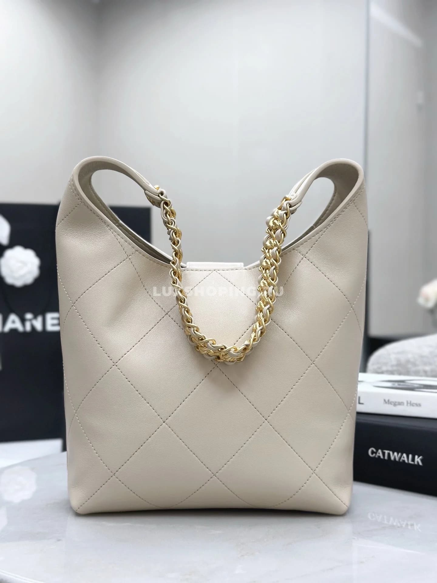Сумка Chanel 25P Hobo бежевая 23×27×21 см - фото 3