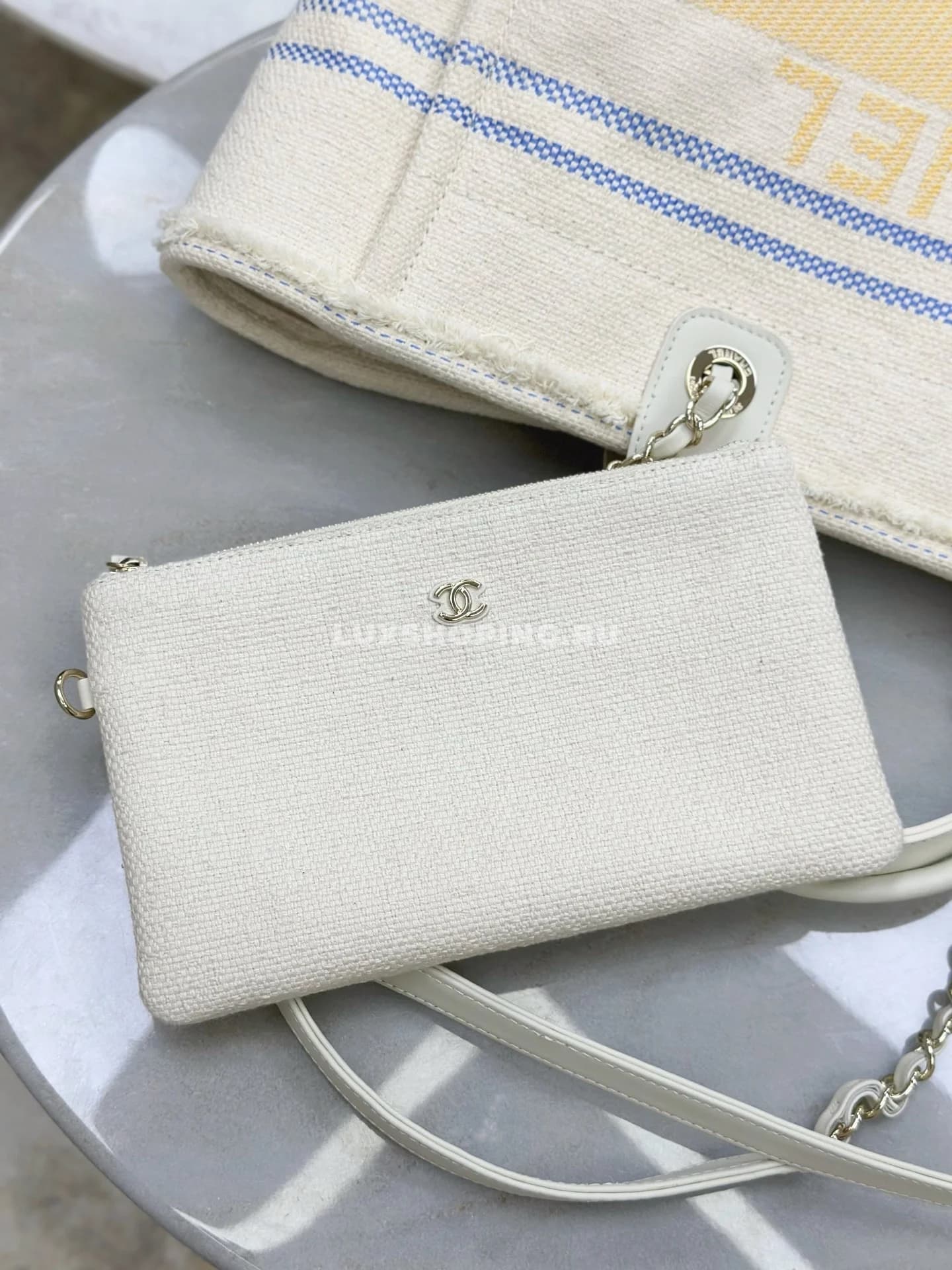 Пляжная сумка Chanel 33 см (желтая) - фото 6