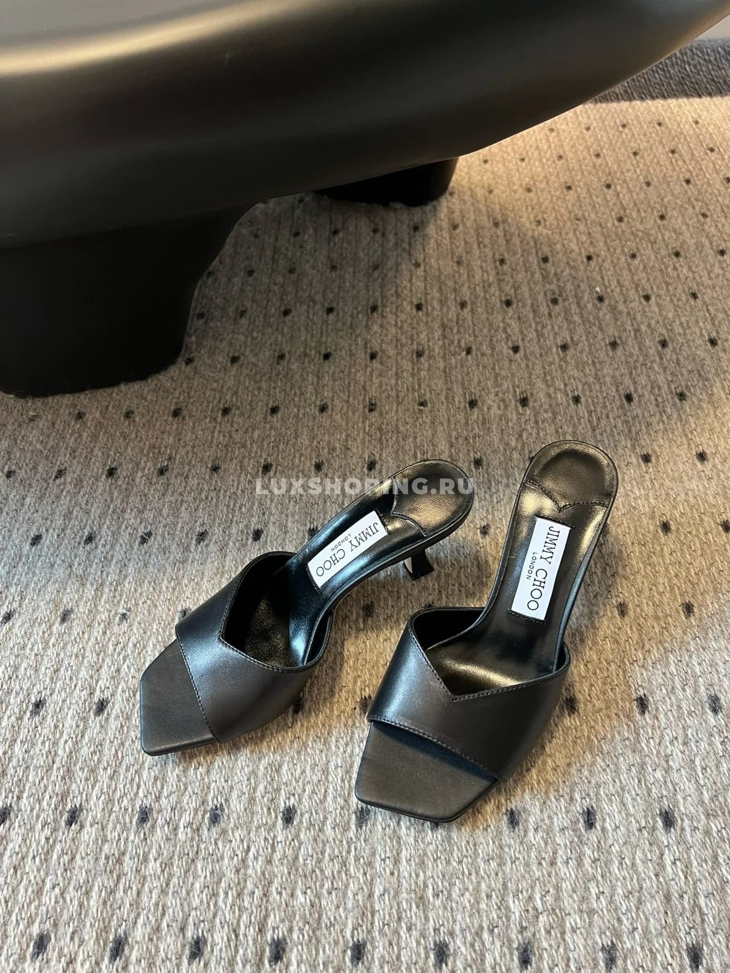 Jimmy Choo кожаные Мюли Skye 70 черные - фото 6