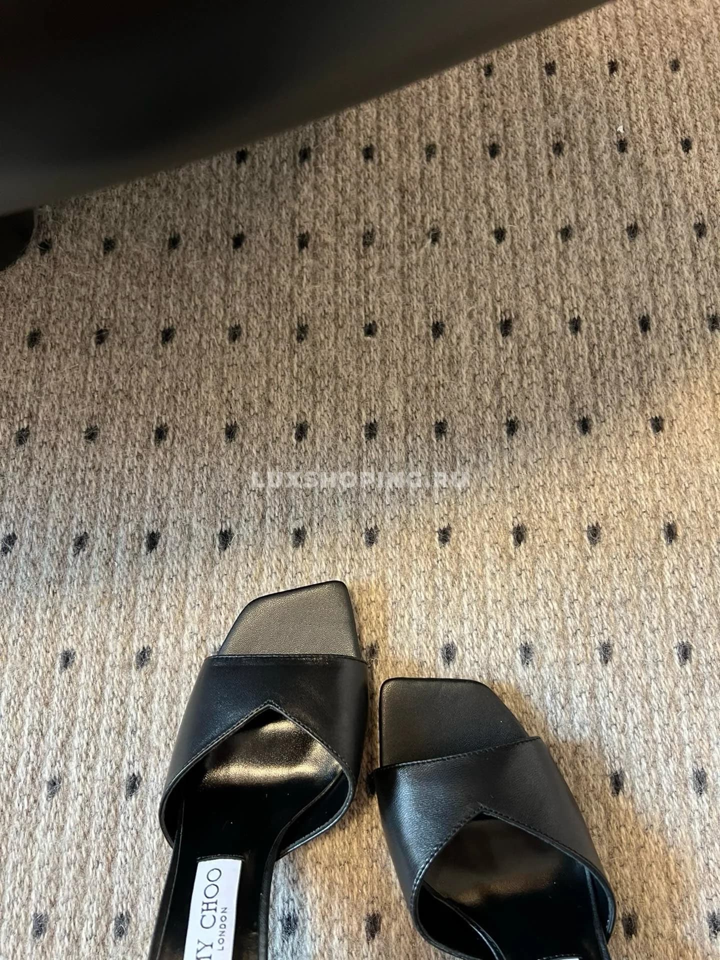 Jimmy Choo кожаные Мюли Skye 70 черные - фото 7