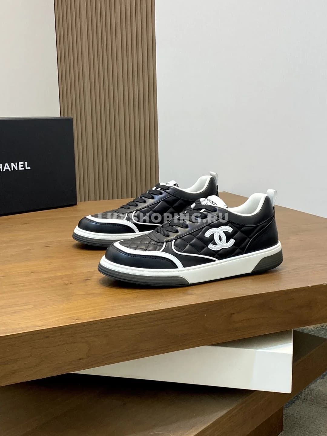 Чёрные кроссовки Chanel Spring-Summer 2025 - фото 2