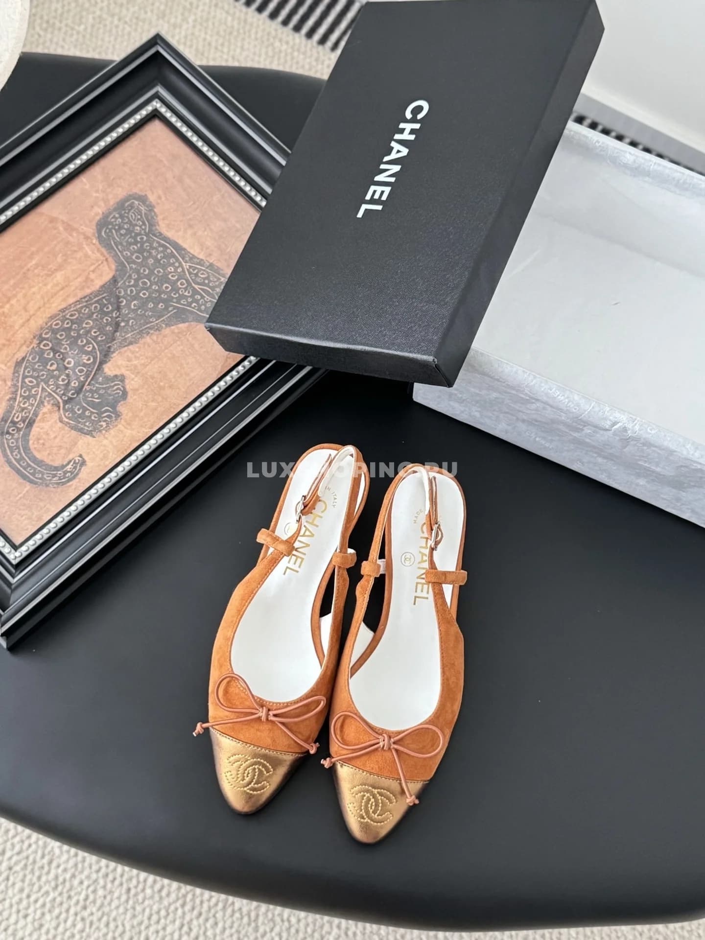 Босоножки Chanel Mary Jane 2025 с открытой пяткой на каблуке оранжевые - фото 3