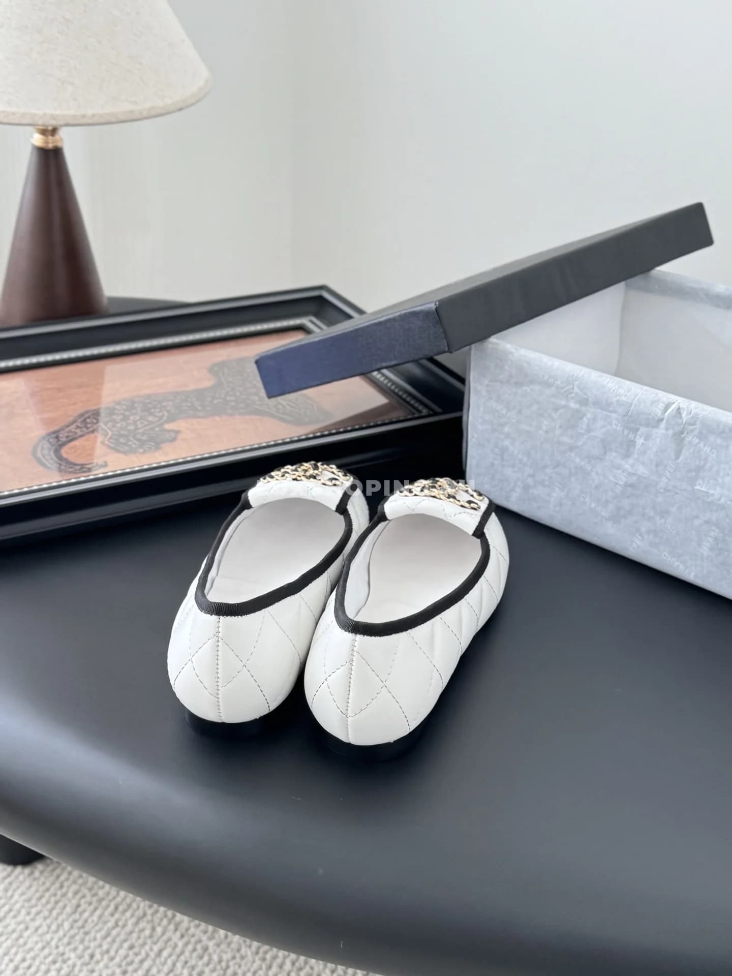 Белые балетки Chanel Camellia - фото 5