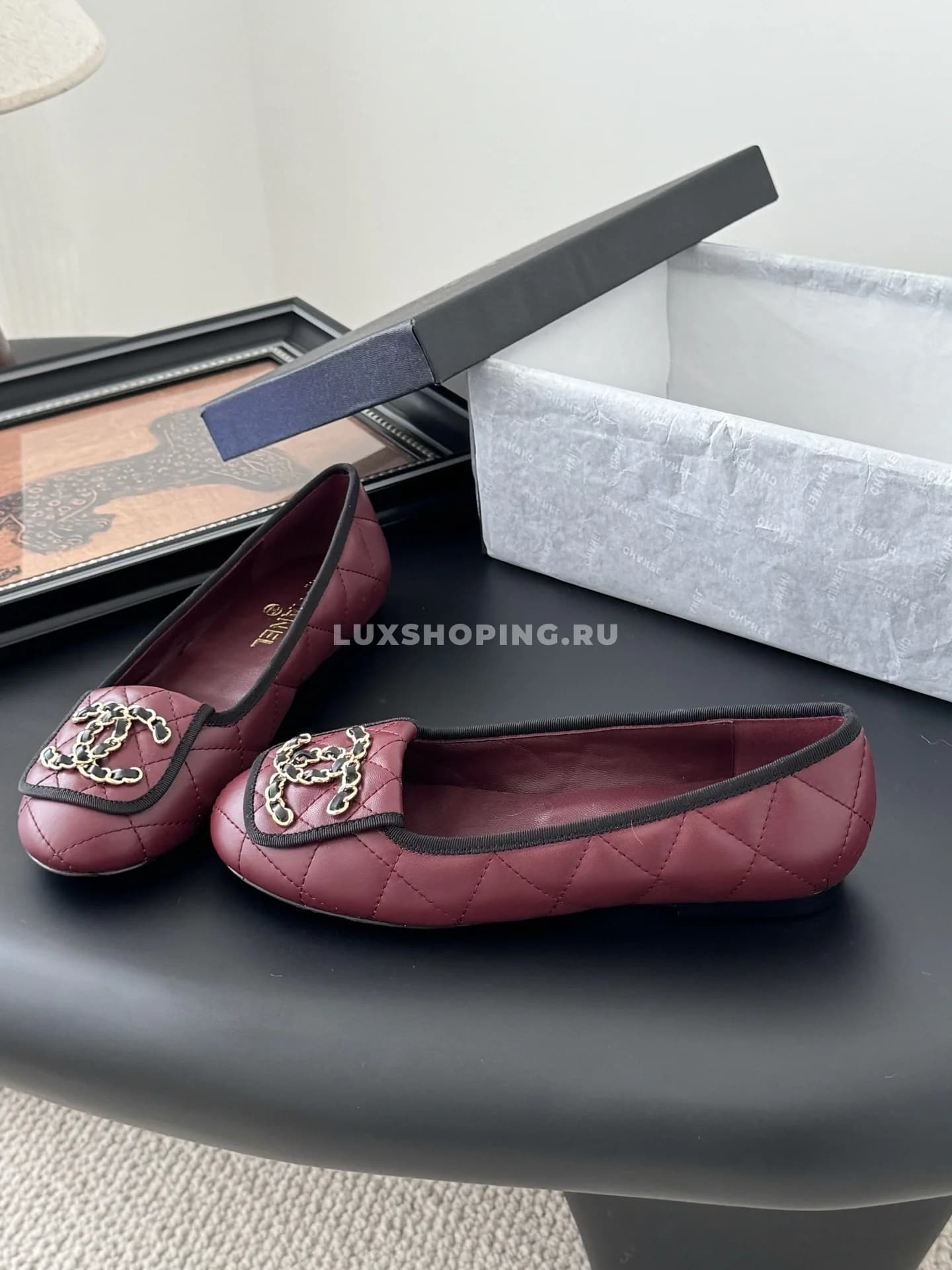 Бордовые балетки Chanel Camellia - фото 6