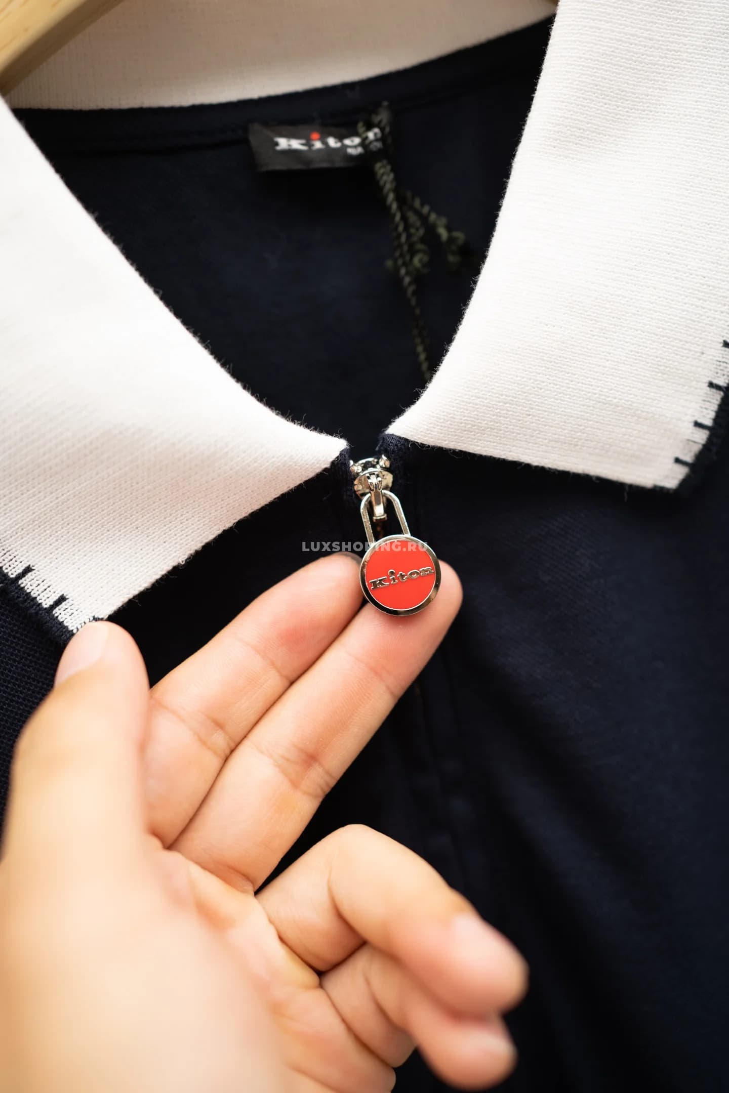 Футболка Kiton Black White Collar Polo - фото 7