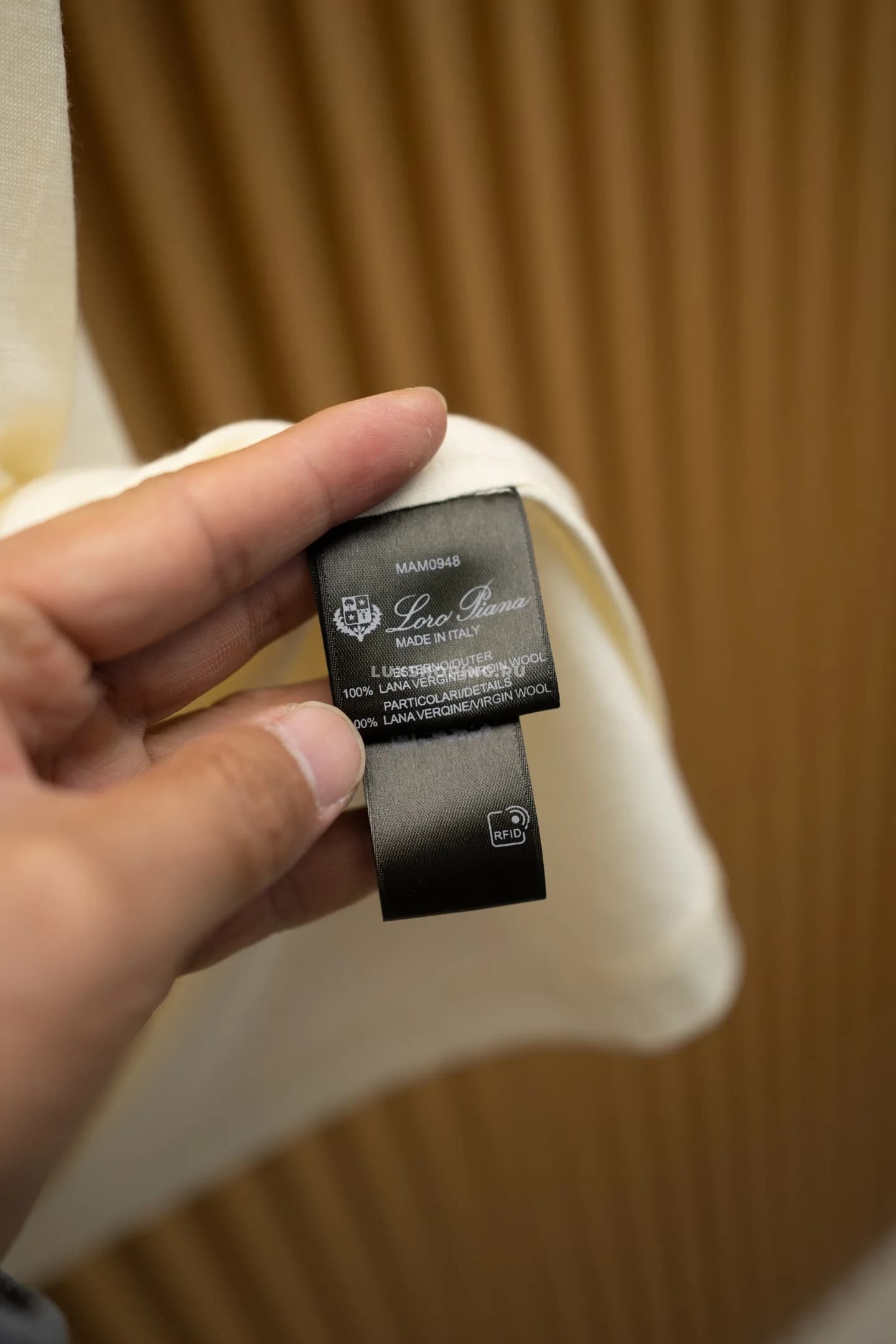 Футболка Loro Piana White Luxury T-Shirt - фото 10