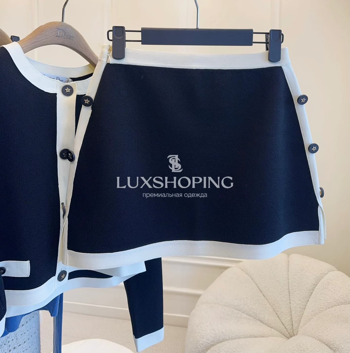 Трикотажный костюм юбка и жакет - фото 8