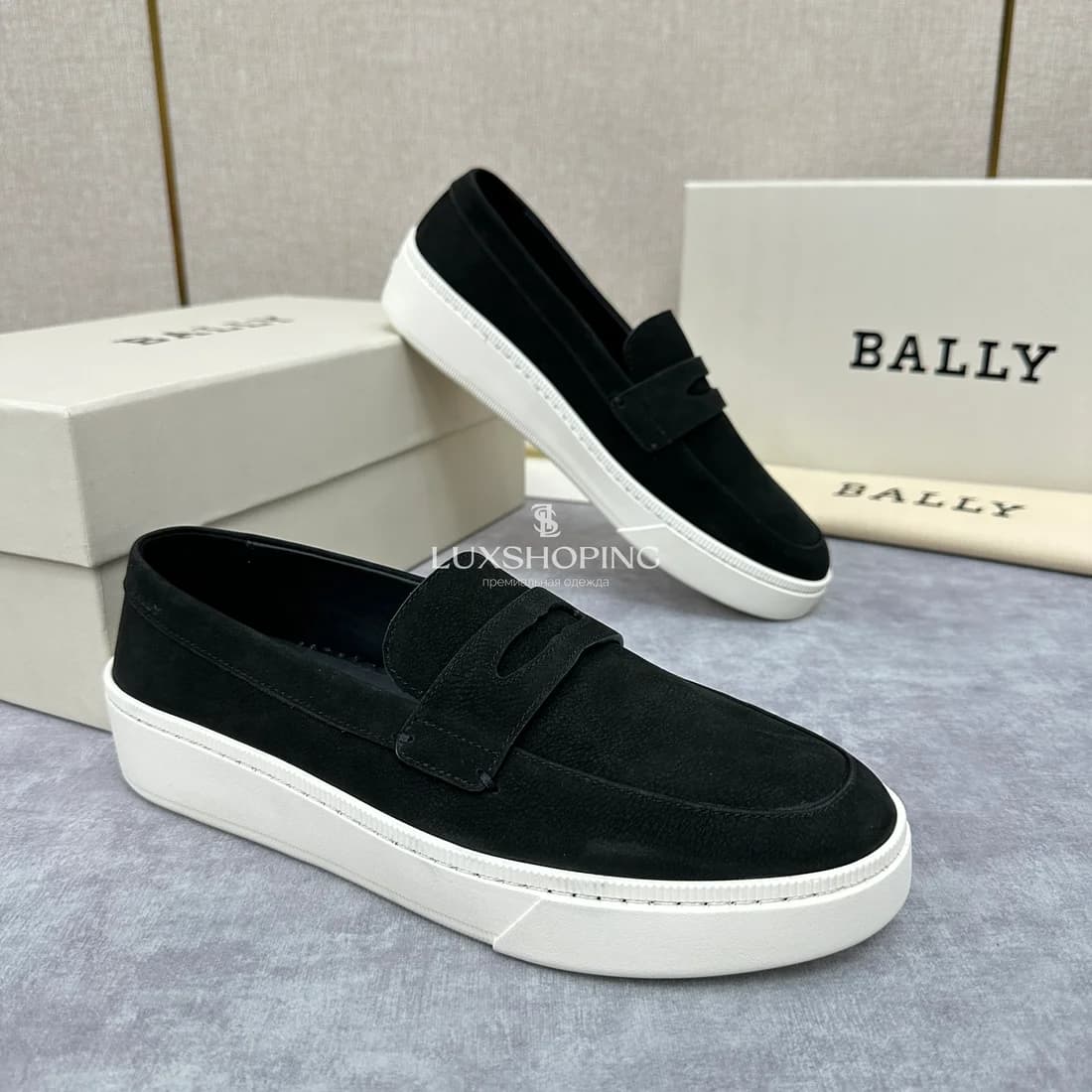 Слипоны Bally мужские черные на белой подошве - фото 3