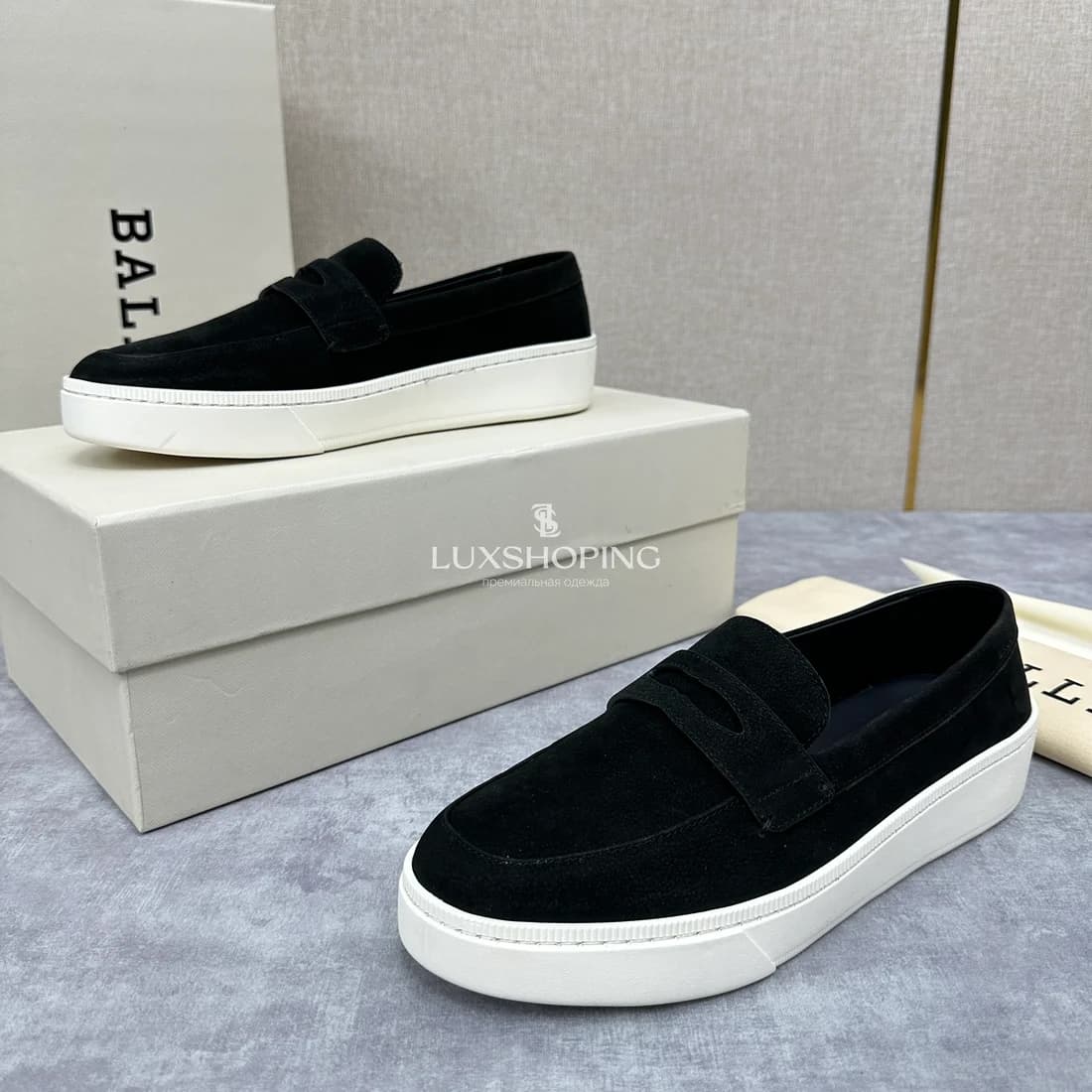 Слипоны Bally мужские черные на белой подошве - фото 4