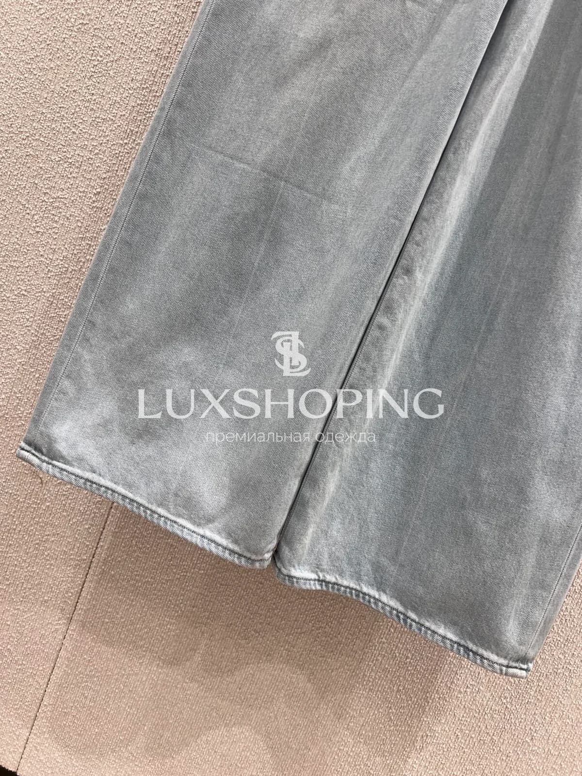 Джинсы Chanel с декором страз - фото 8