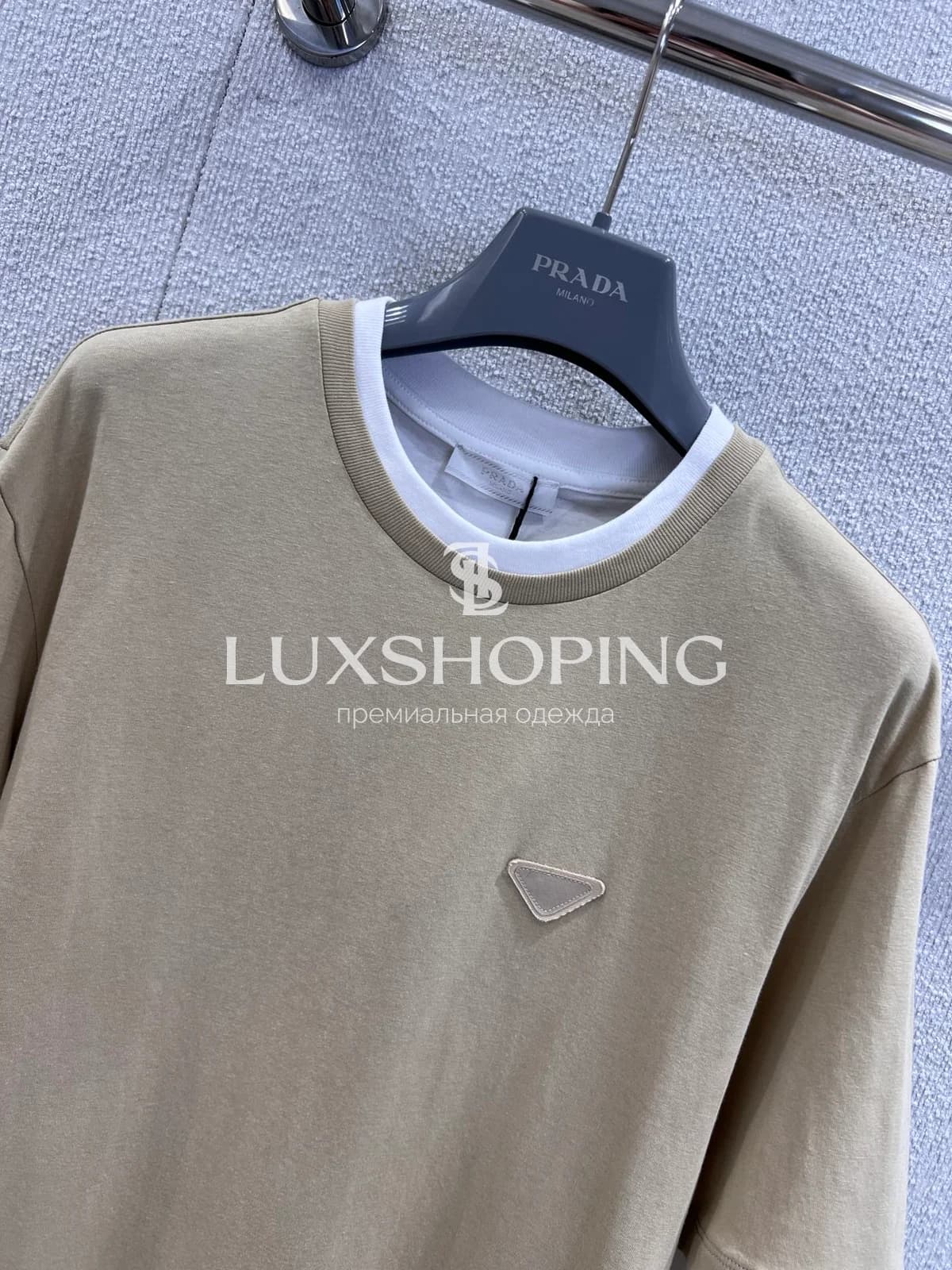 Футболка Prada двухслойная с нашивкой хаки - фото 4