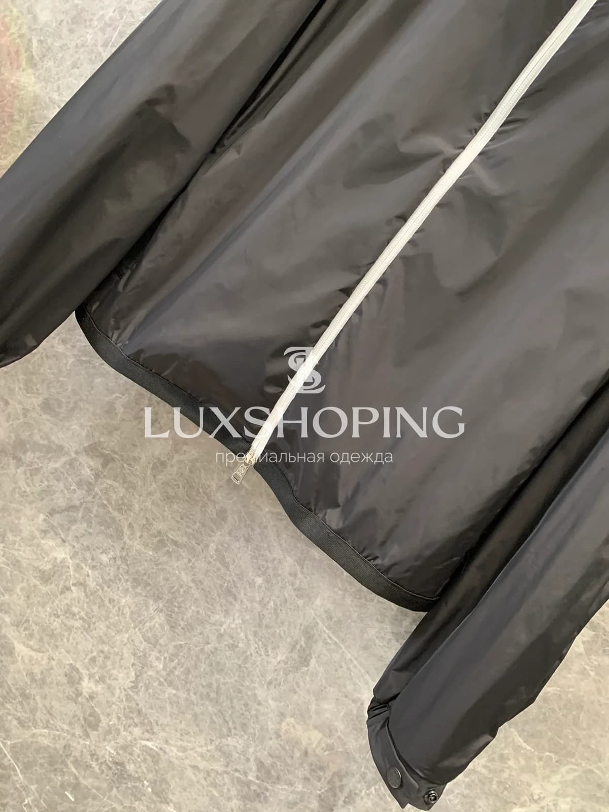 Ветровка Moncler с капюшоном - фото 5