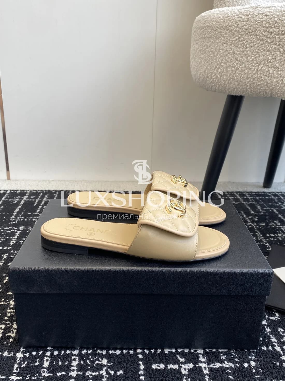 Шлепанцы Chanel Кожаный Бежевый Шик - фото 3