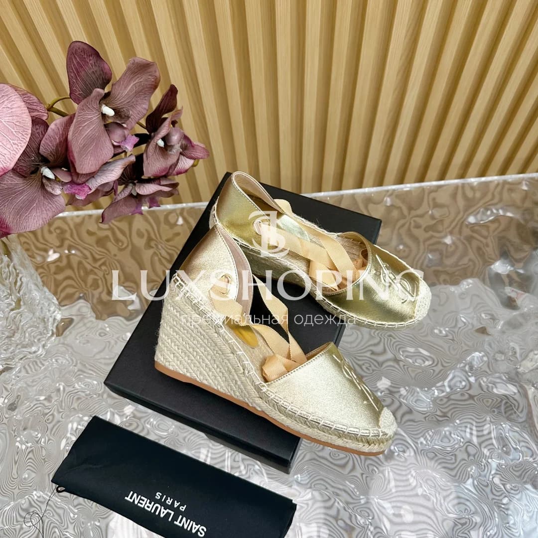 Босоножки на танкетке YSL Золотые - фото 2