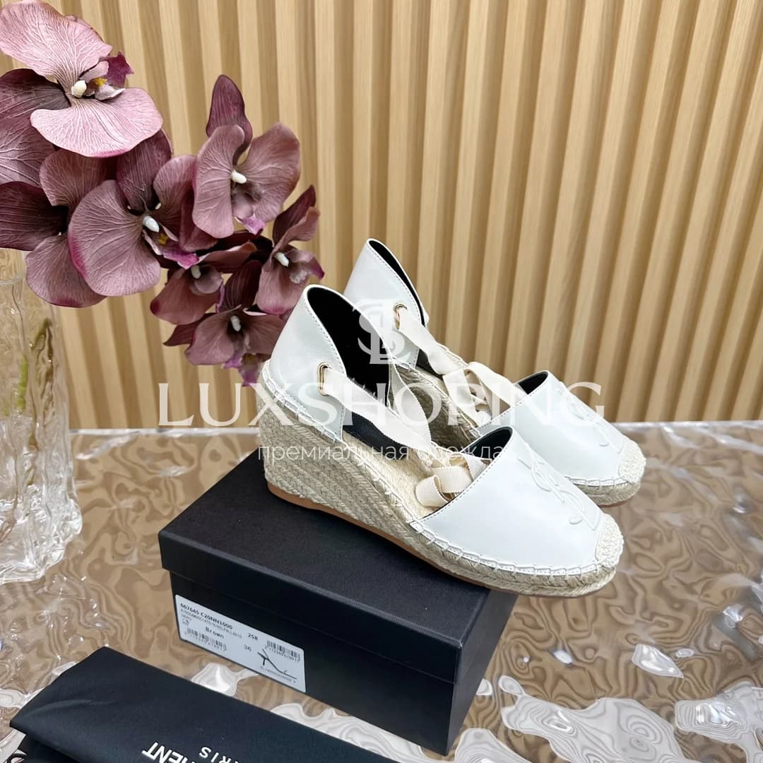 Босоножки на танкетке YSL Белые - фото 4