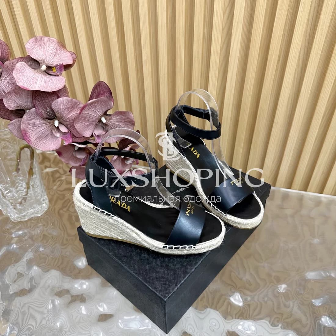 Босоножки на танкетке Prada Черные - фото 3