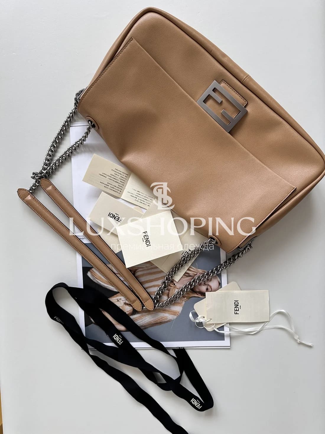 Сумка Fendi Baguette большая коричневая 40×7×18.5 см - фото 2