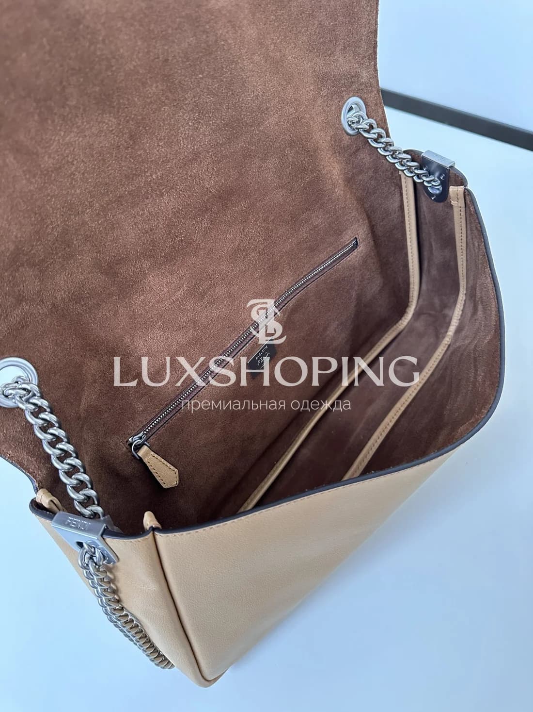 Сумка Fendi Baguette большая коричневая 40×7×18.5 см - фото 10