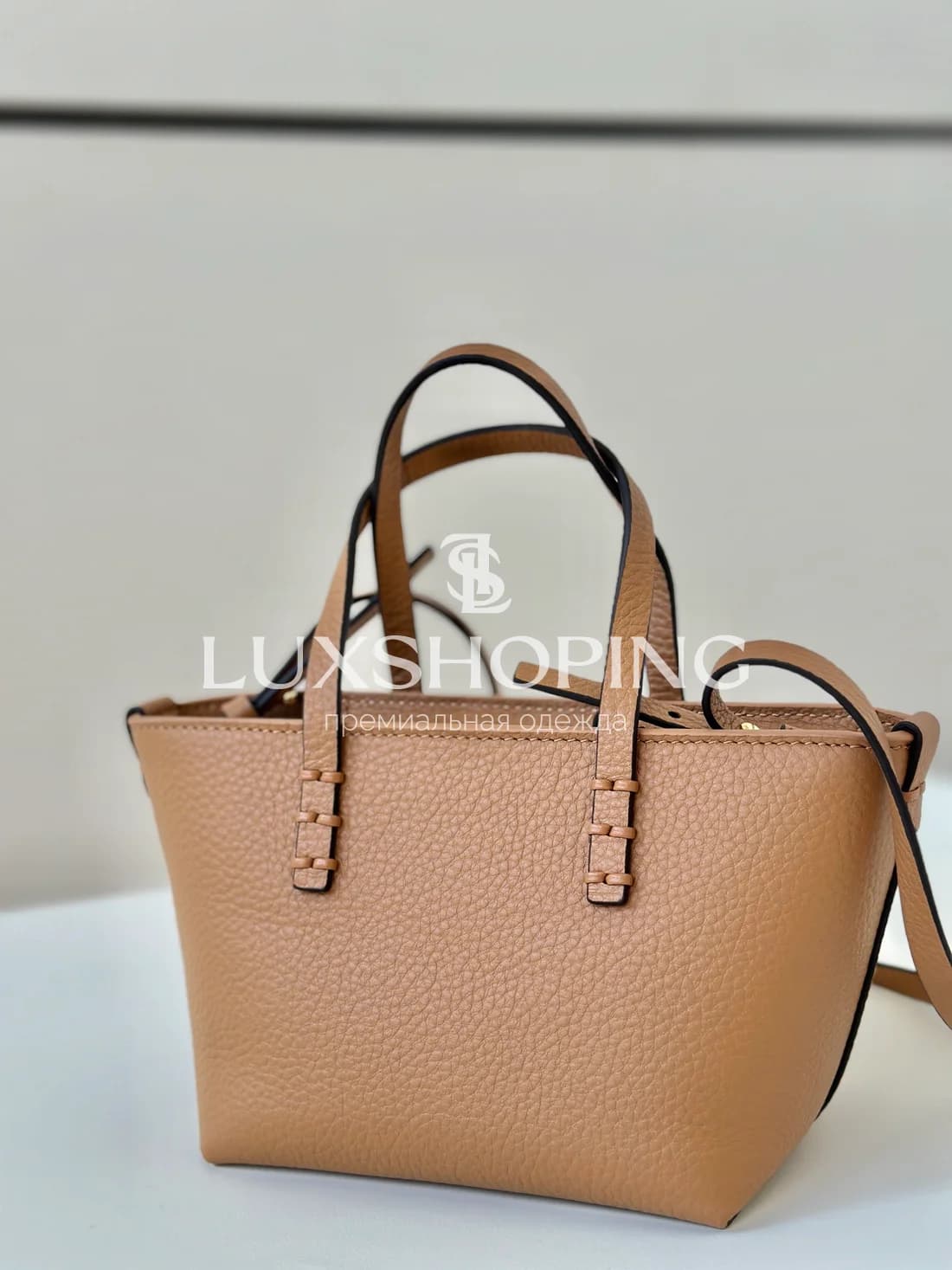 Сумка Fendi Mini Roll коричневая 15.5×11×13 см - фото 3