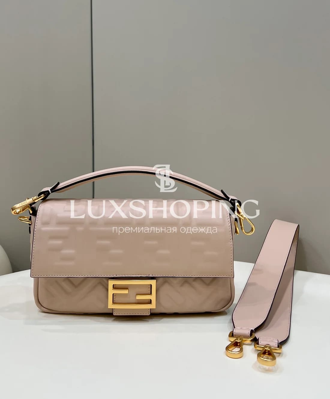 Сумка Fendi Baguette нежно бежевая 26×13×5 см - фото 2