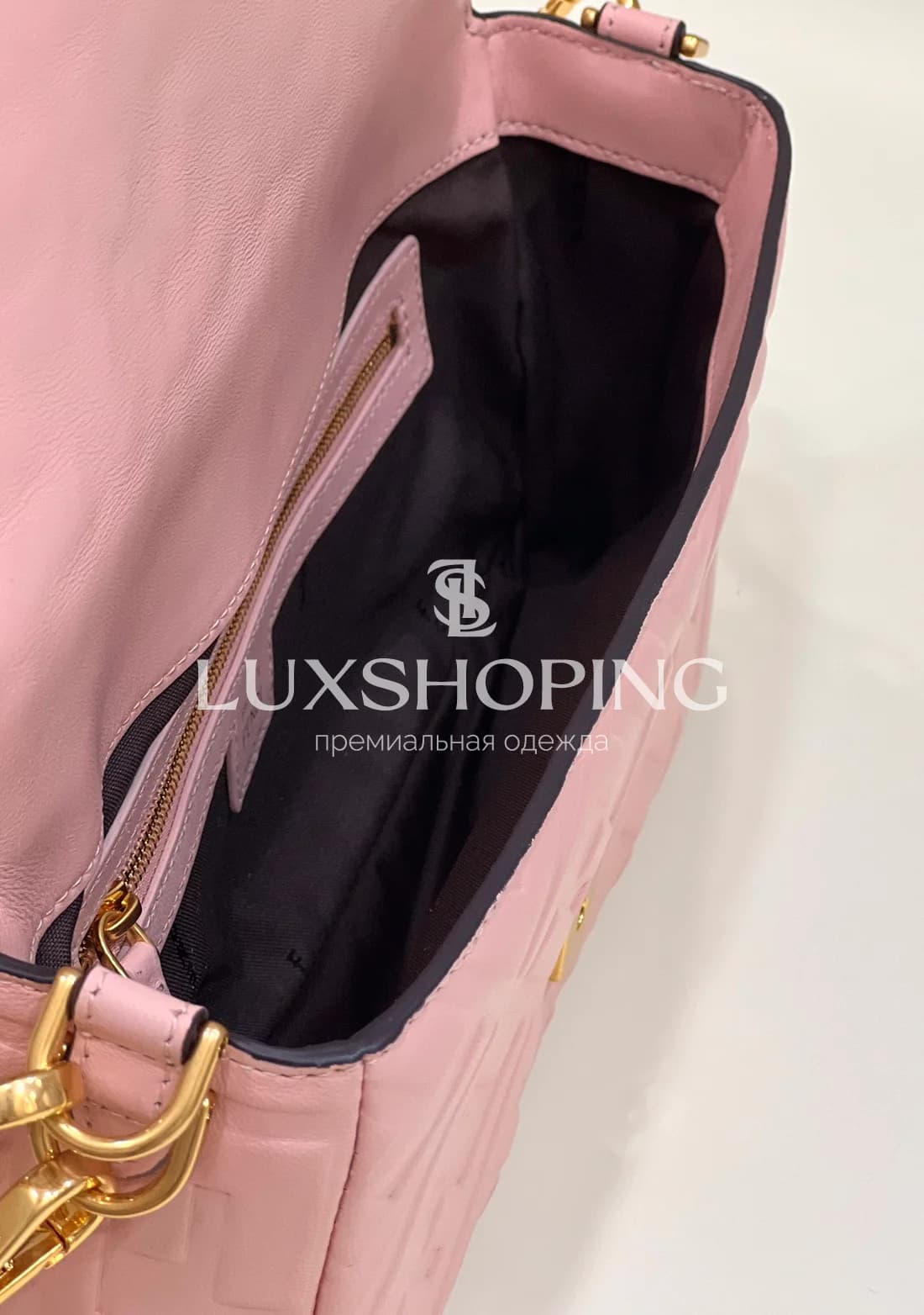 Сумка Fendi Baguette розовая 26×15×5 см - фото 10