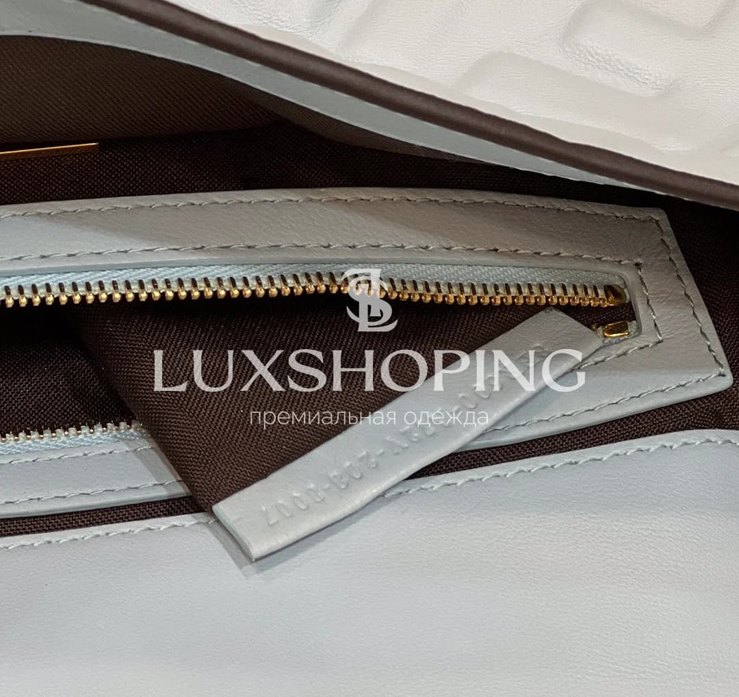 Сумка Fendi Baguette голубая 26×15×5 см - фото 8