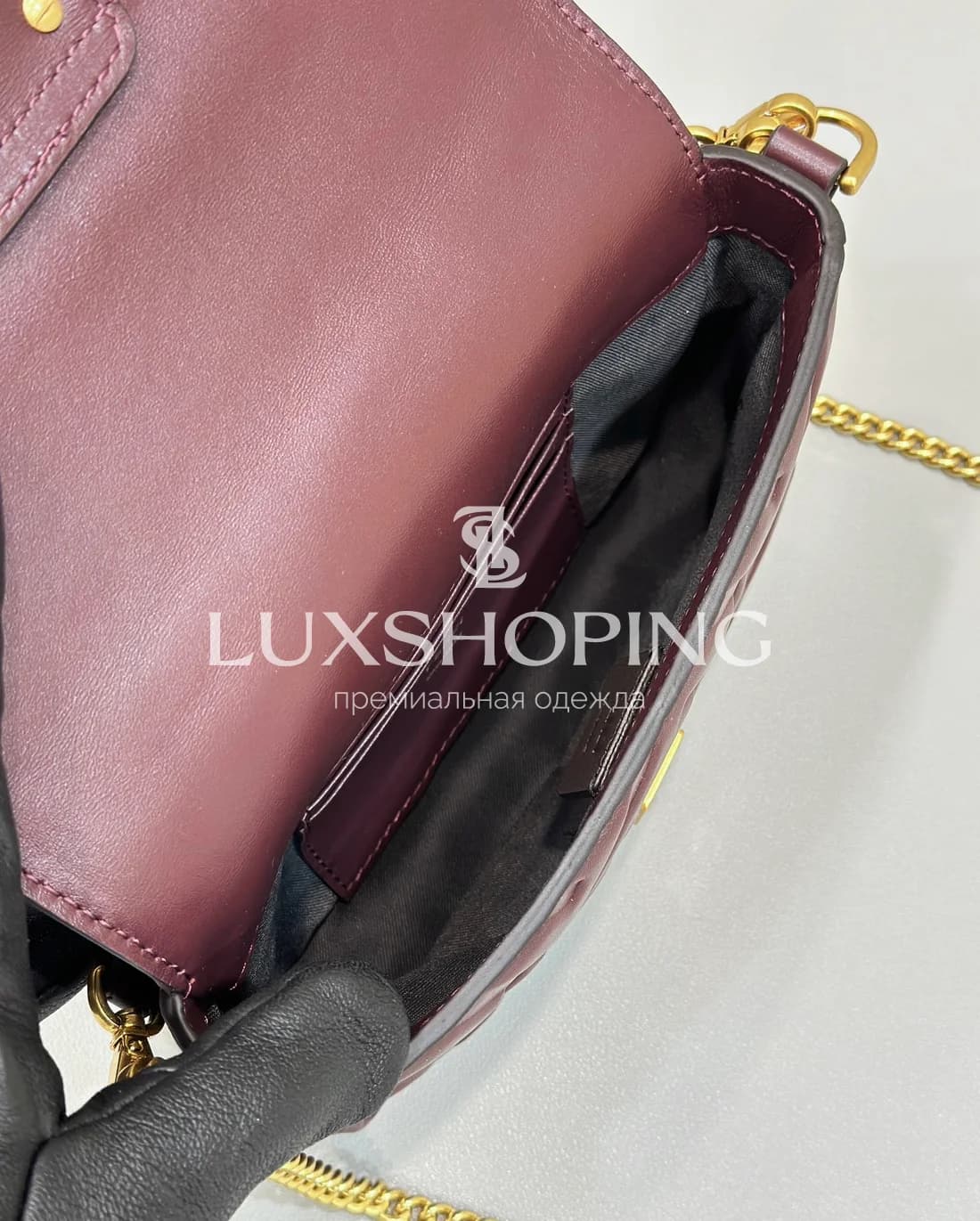 Сумка Fendi Baguette Mini бордовая 19 см - фото 10