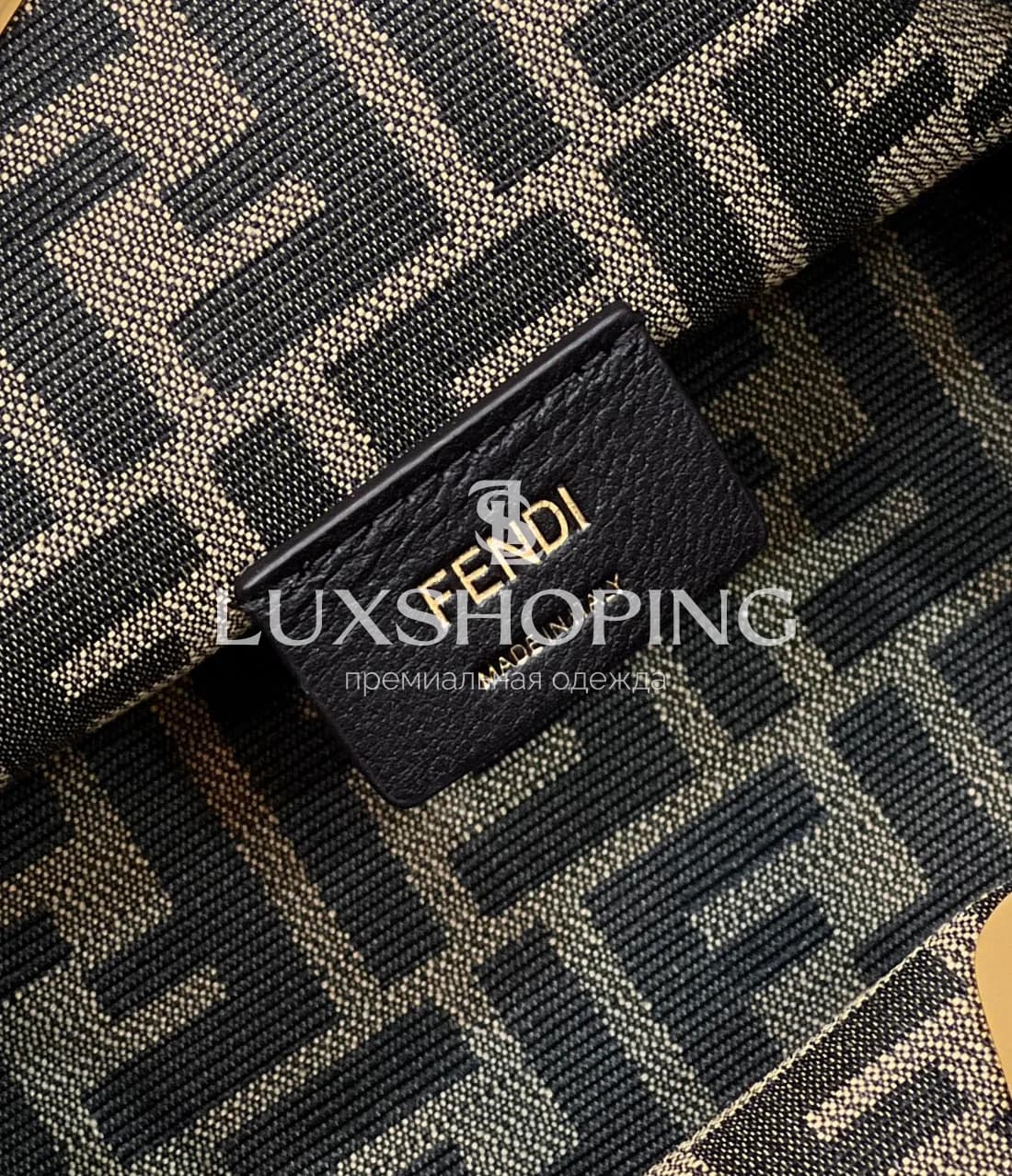 Сумка Fendi First розовая 26×18×9,5 см - фото 8