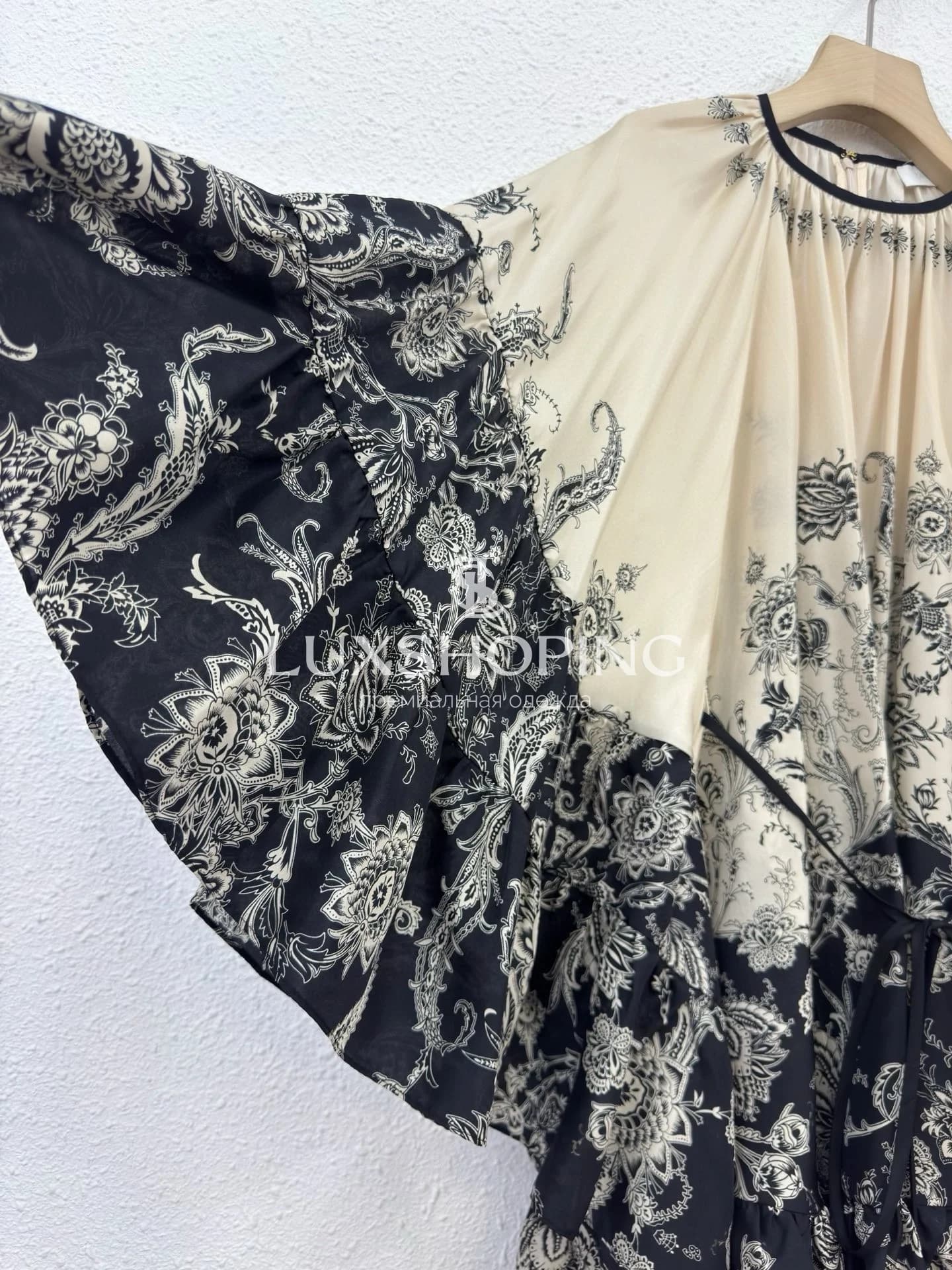 Zimmermann Платье Rhiannon Lantern из натурального шелка с черно-кремовым цветочным принтом - фото 7