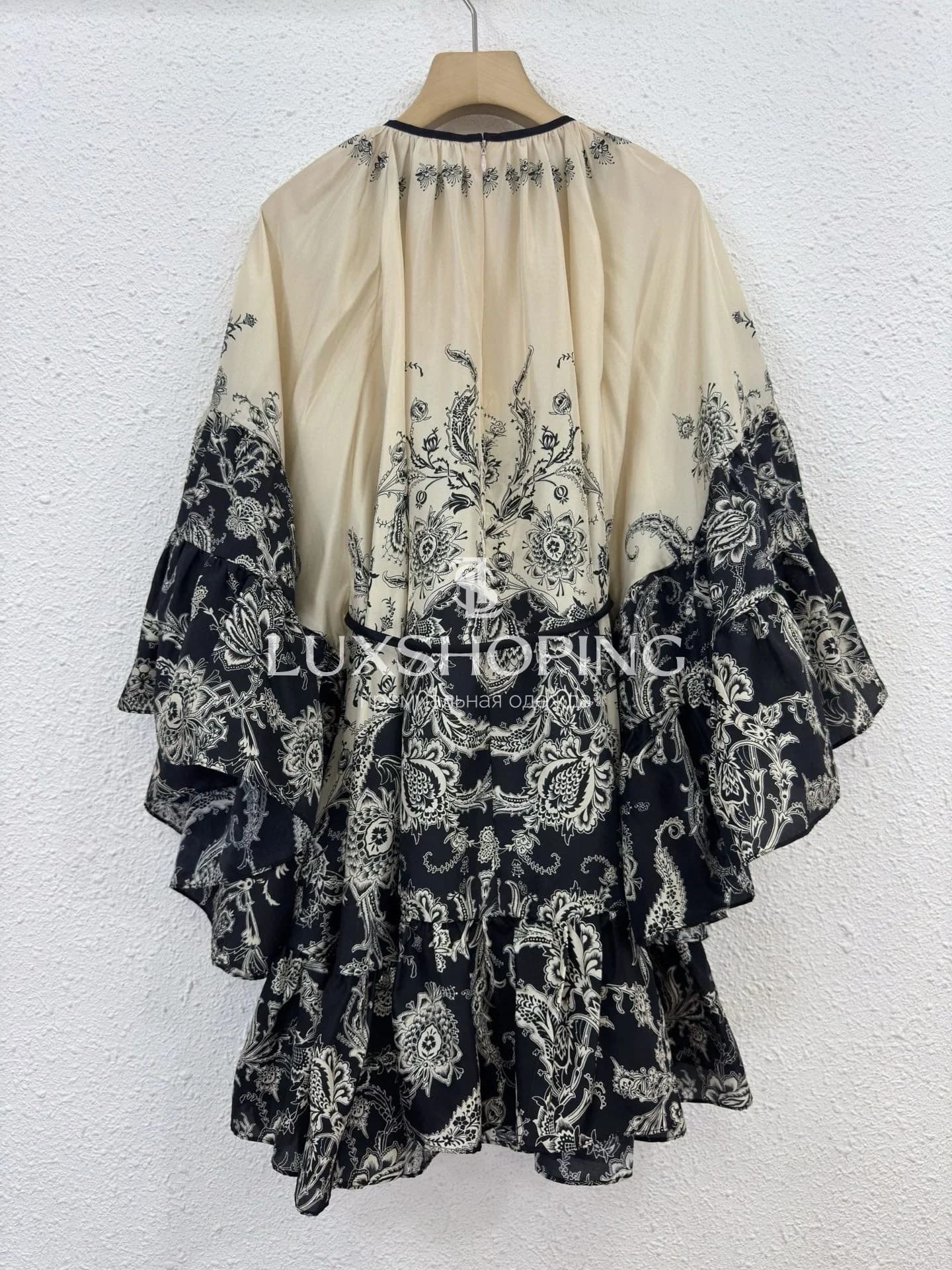 Zimmermann Платье Rhiannon Lantern из натурального шелка с черно-кремовым цветочным принтом - фото 9