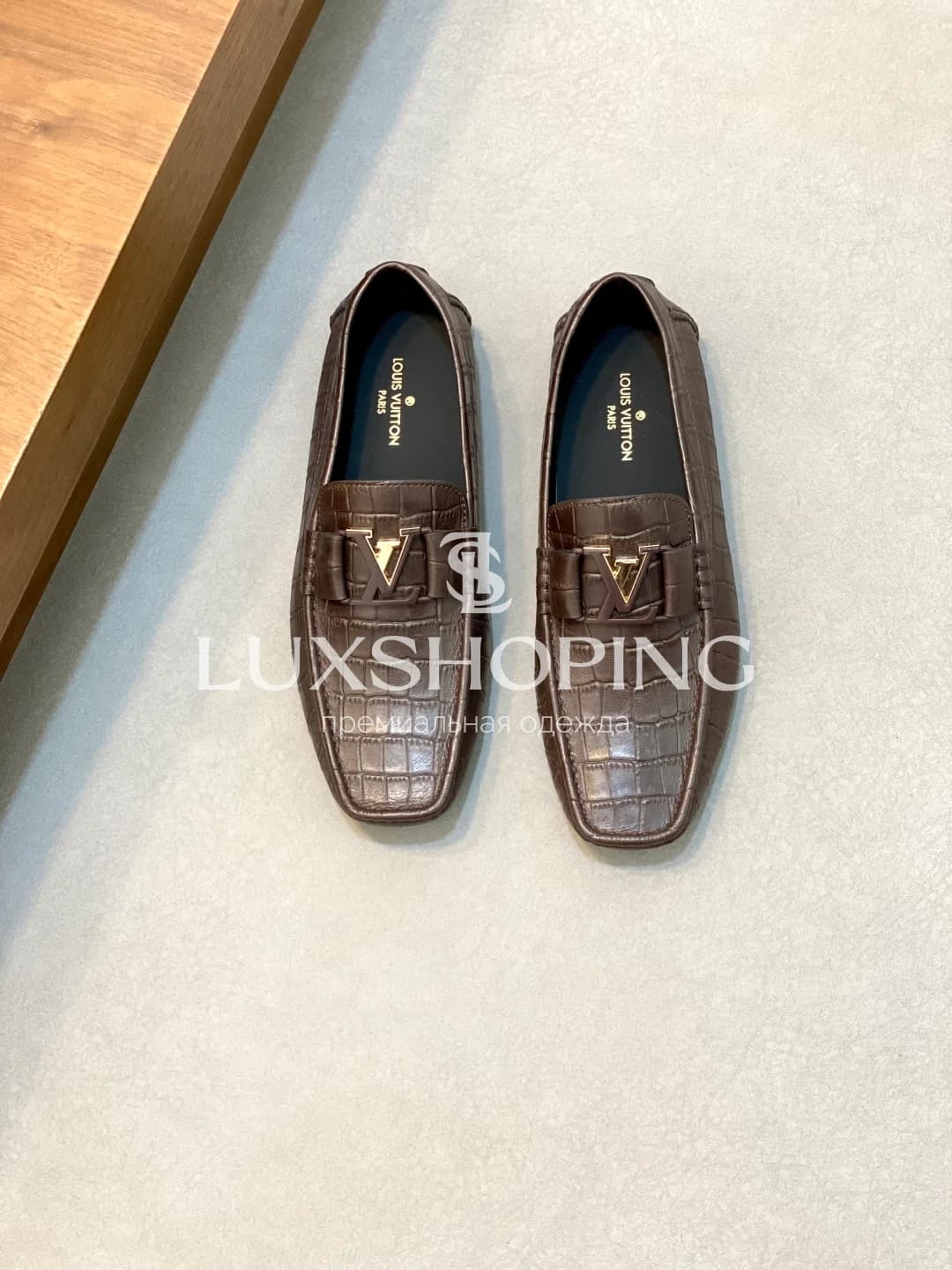 Коричневые мокасины Louis Vuitton крокодиловые m8 - фото 2