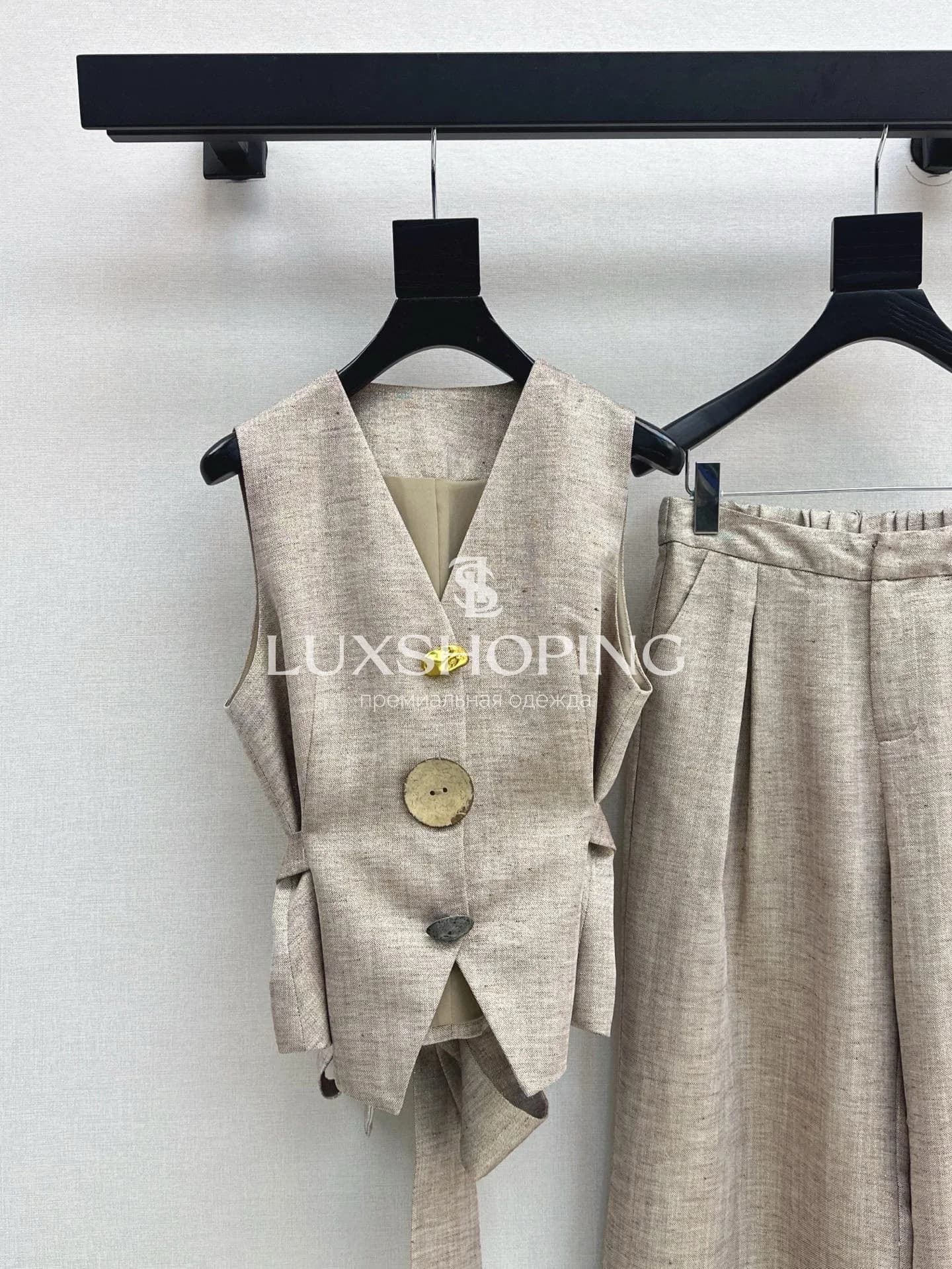 Костюм Loro Piana с жилетом и широкими брюками - фото 3