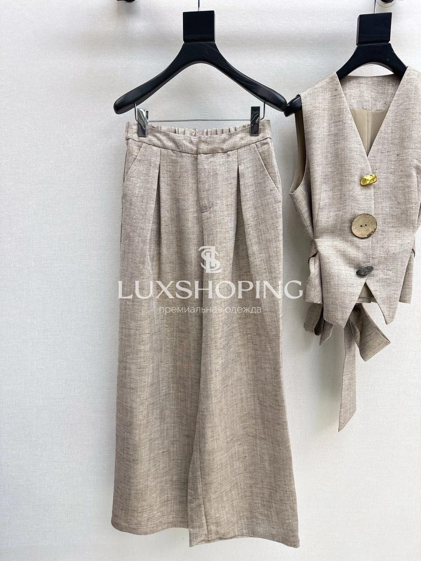 Костюм Loro Piana с жилетом и широкими брюками - фото 8