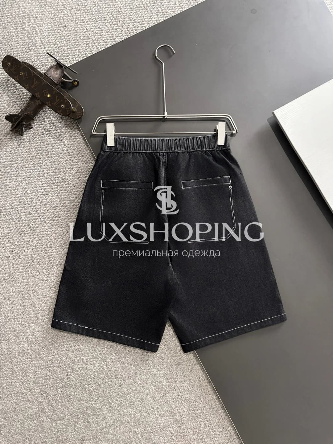 Мужские джинсовые шорты LV s21 - фото 6