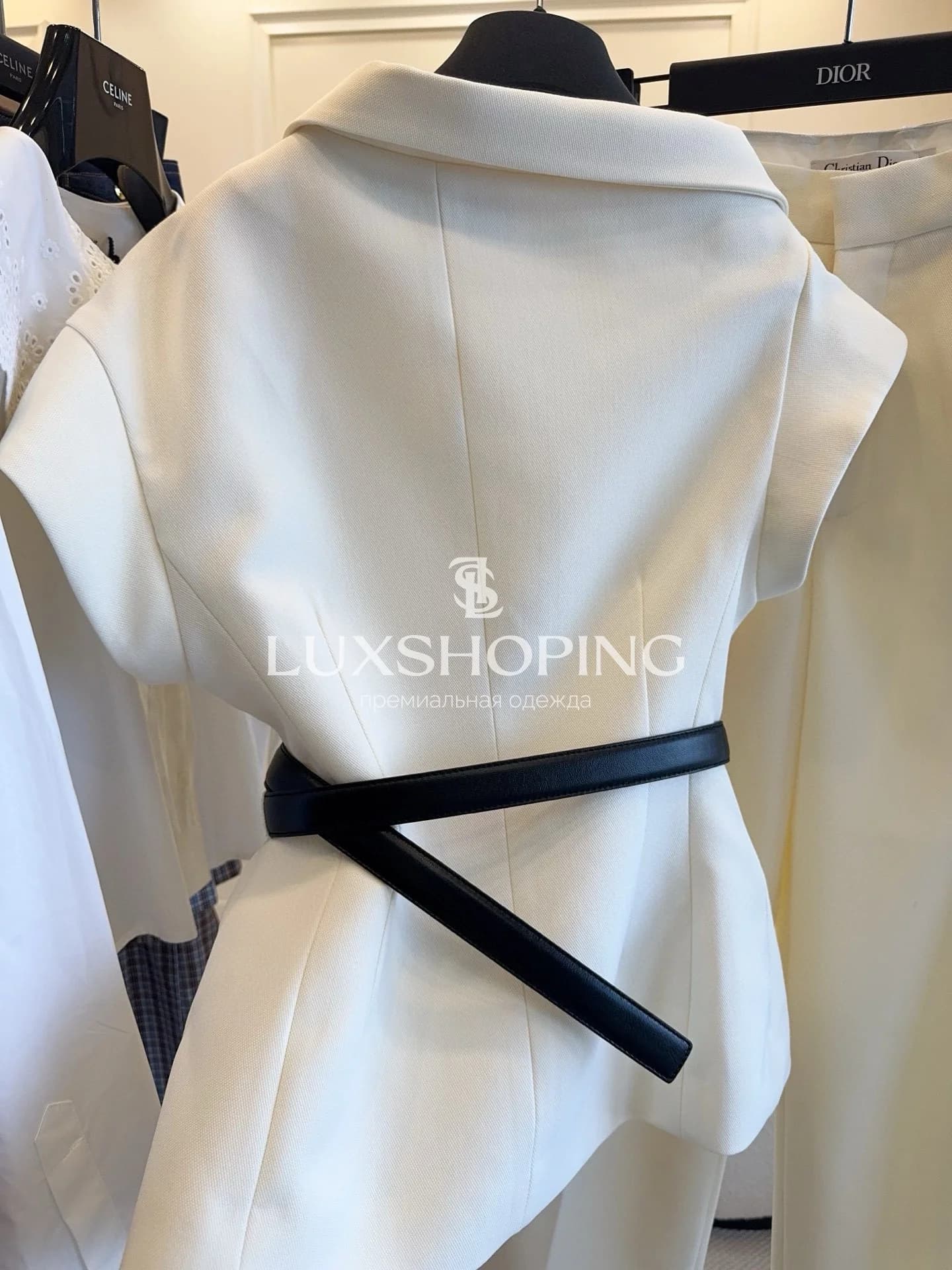 Костюм Dior 2025 – Лимитированная подиумная модель с асимметричным жакетом - фото 13