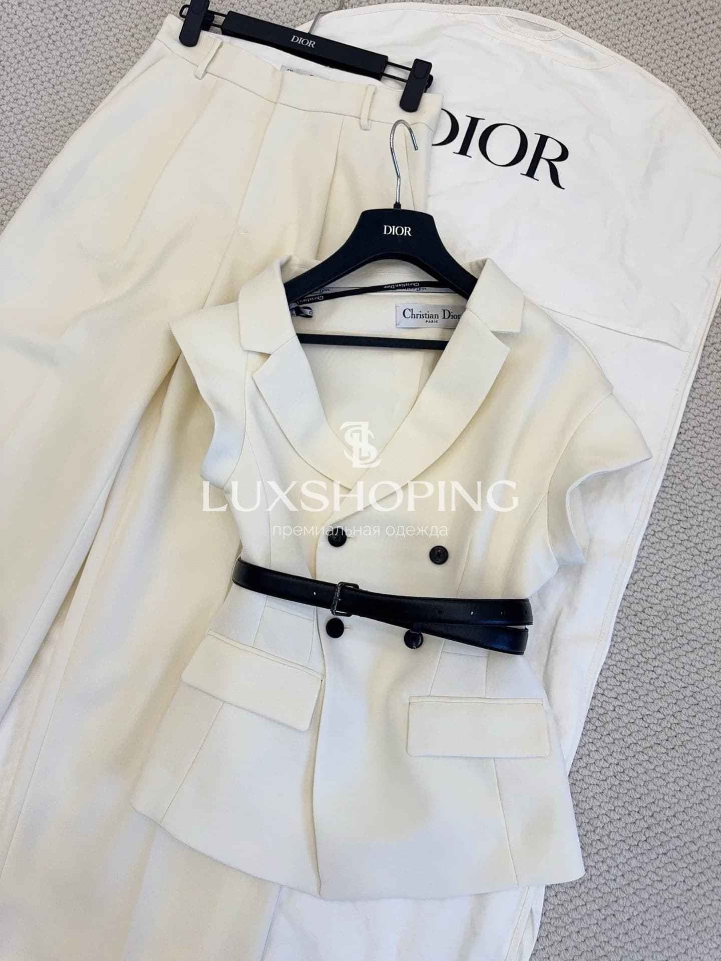 Костюм Dior 2025 – Лимитированная подиумная модель с асимметричным жакетом - фото 4