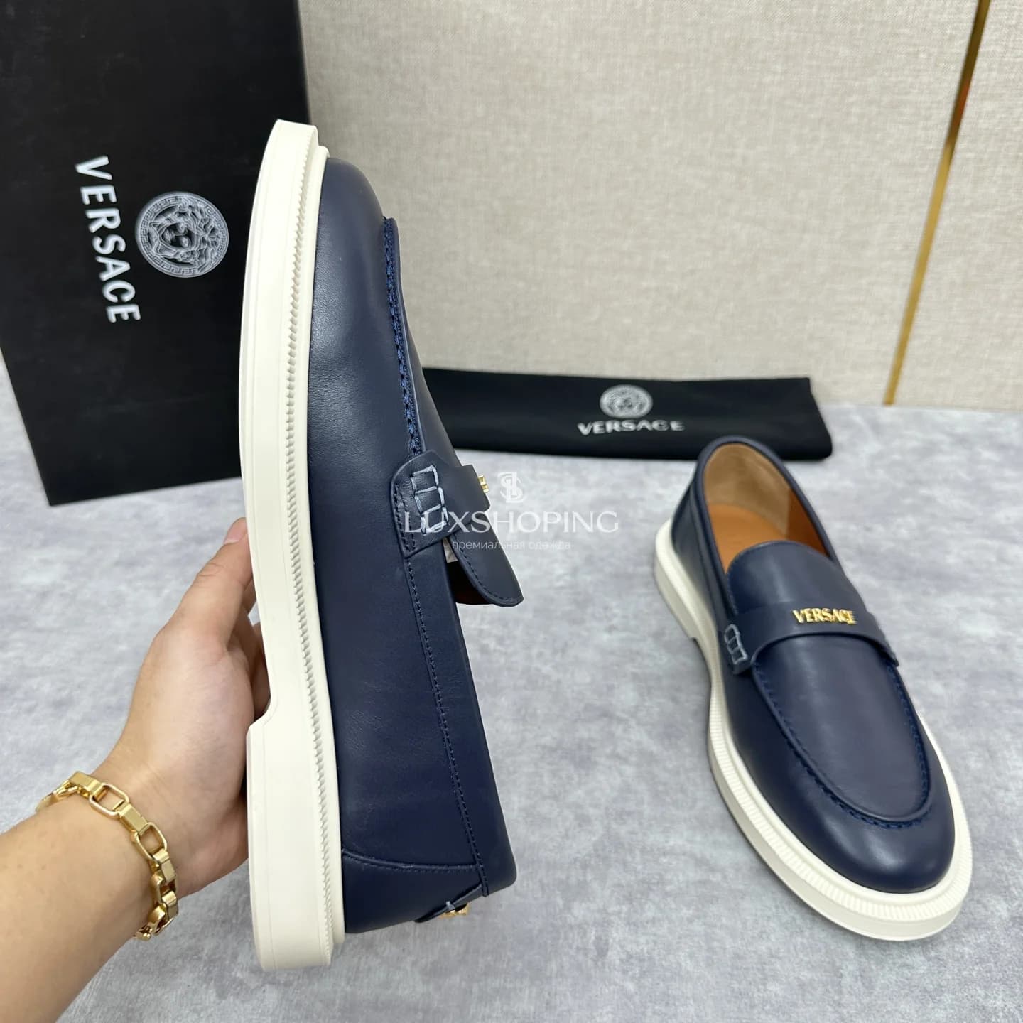 Синие лоферы Versace Greca - фото 2