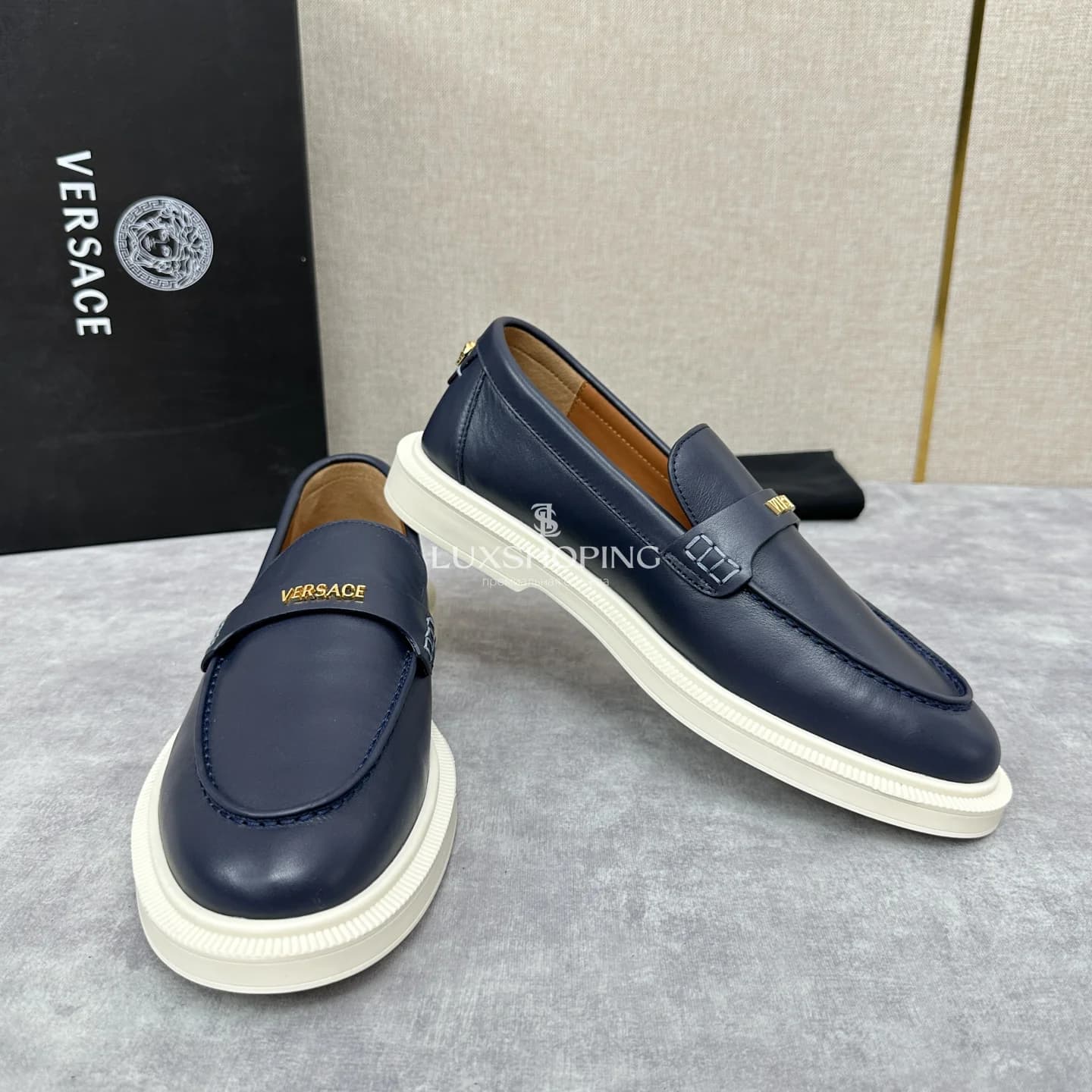 Синие лоферы Versace Greca - фото 3