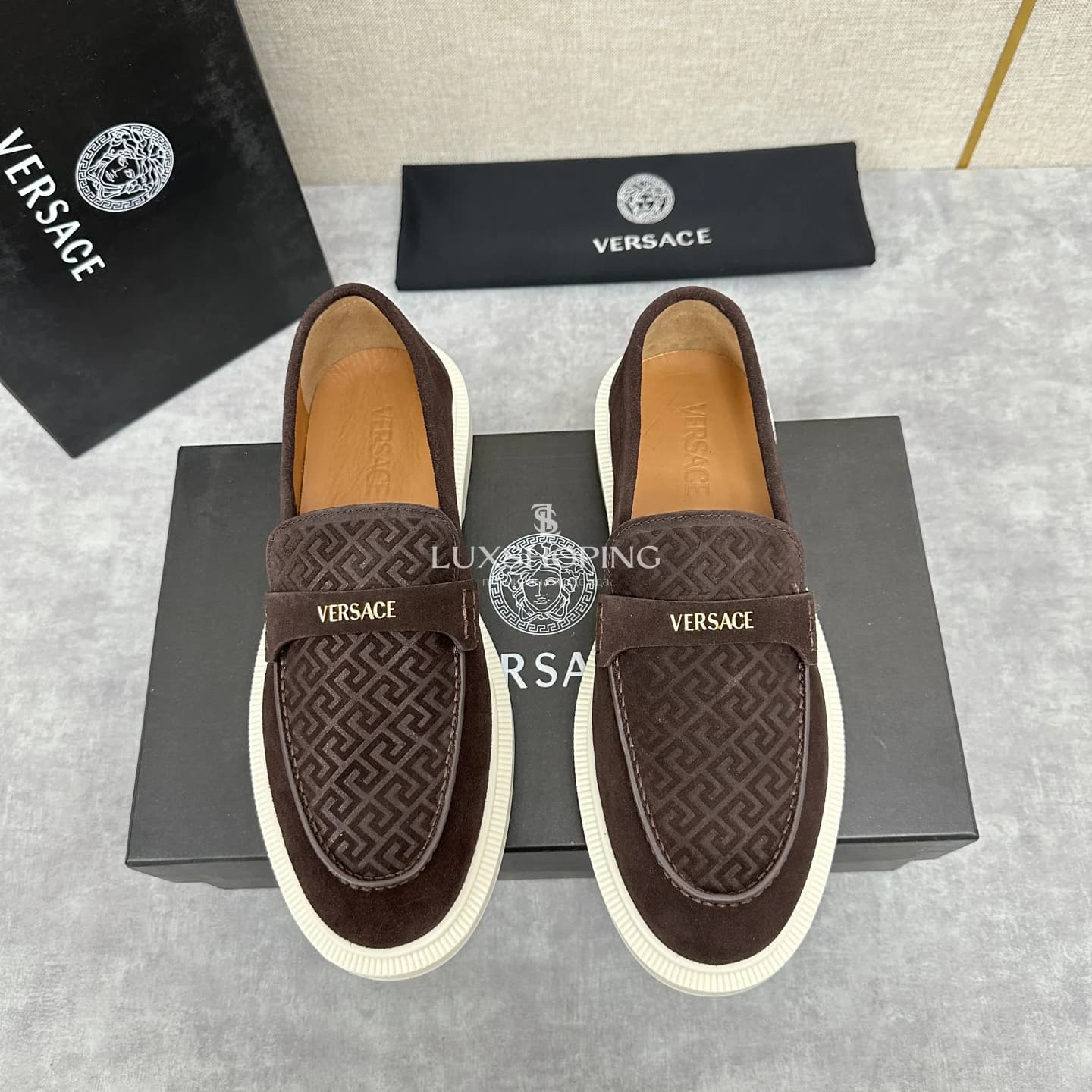 Коричневые замшевые лоферы Versace Greca - фото 5