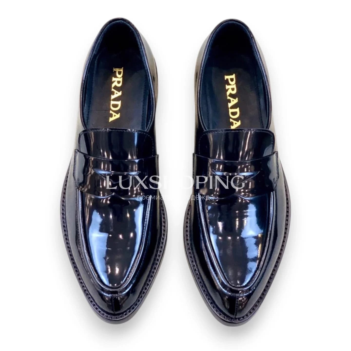 Чёрные туфли Prada лаковые