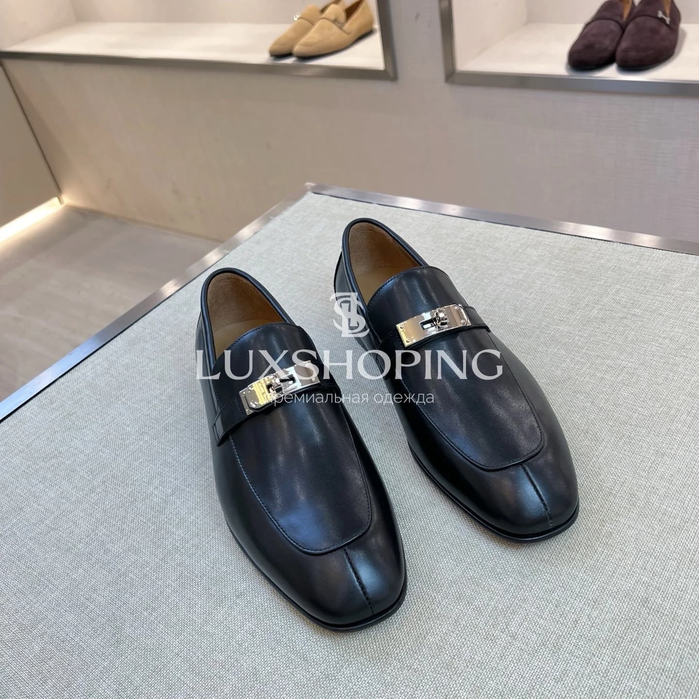 Кожаные лоферы Hermes с замком черные - фото 7