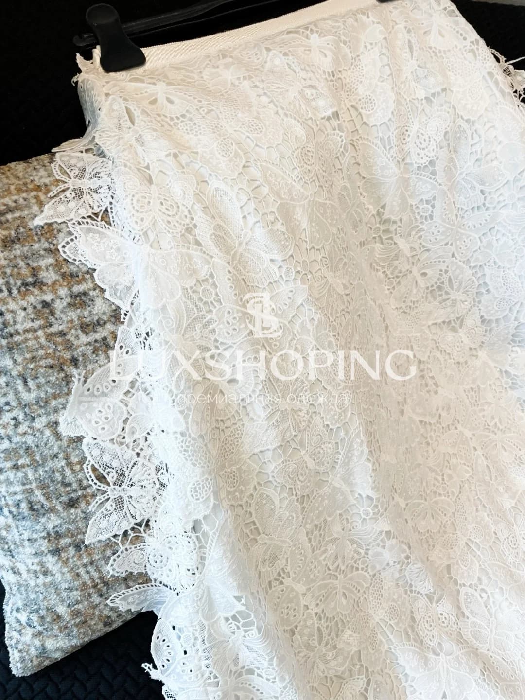 Dior юбка миди с 3D-бабочками из кружева - фото 13